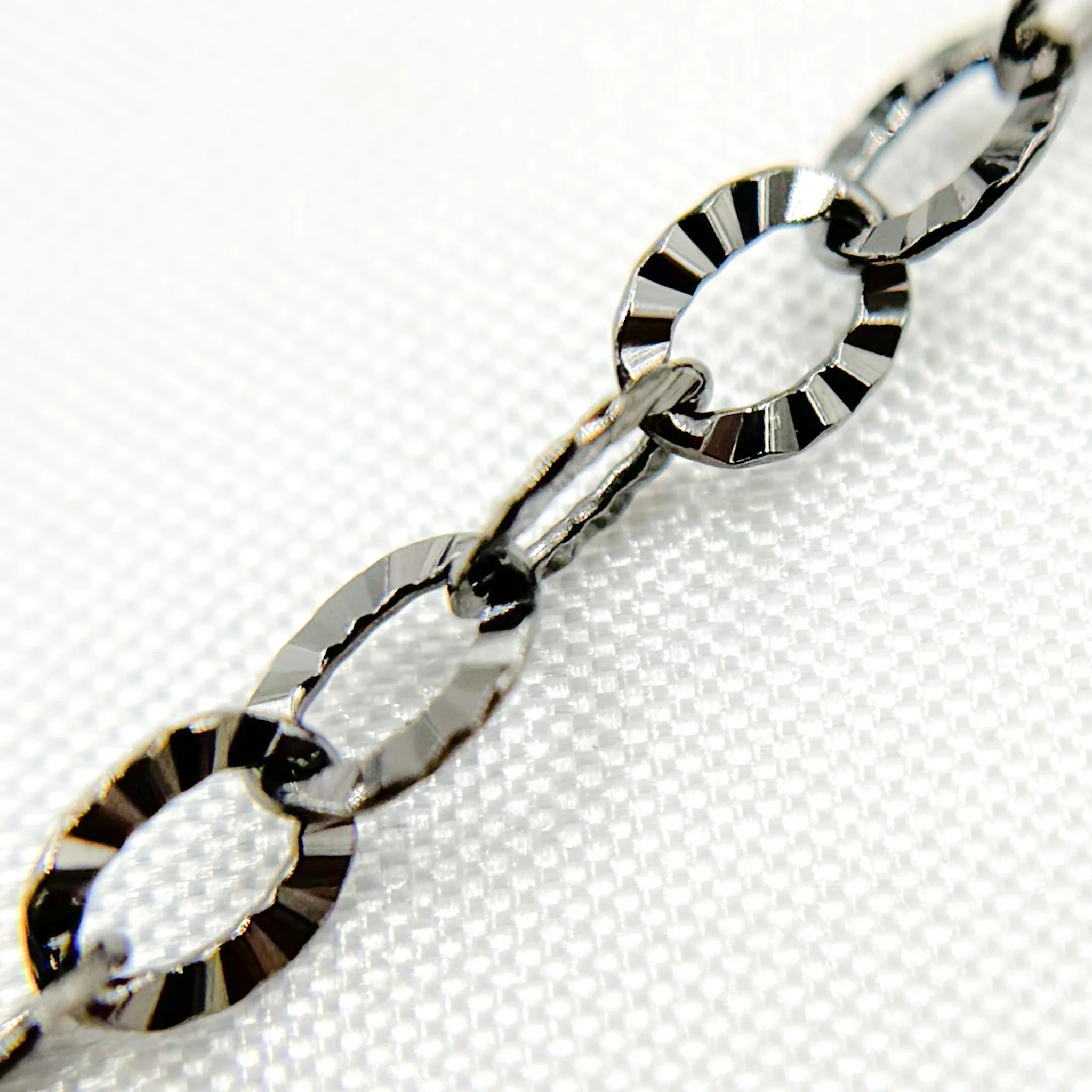 V188BR. Black Rhodium Sterling Silver Diamond Cut Cable Chain - Image 4