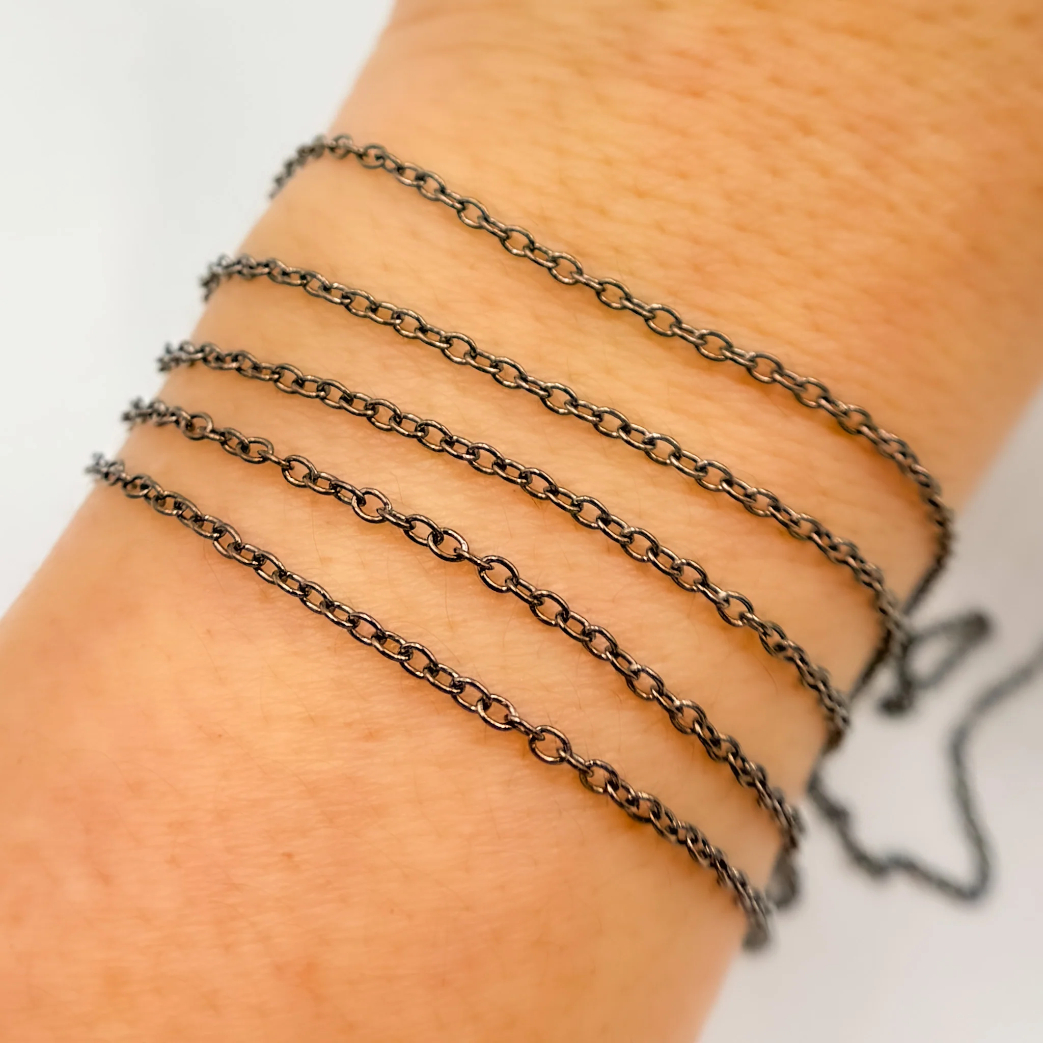 V195BR. Black Rhodium Sterling Silver Smooth Oval Link Chain - Image 2