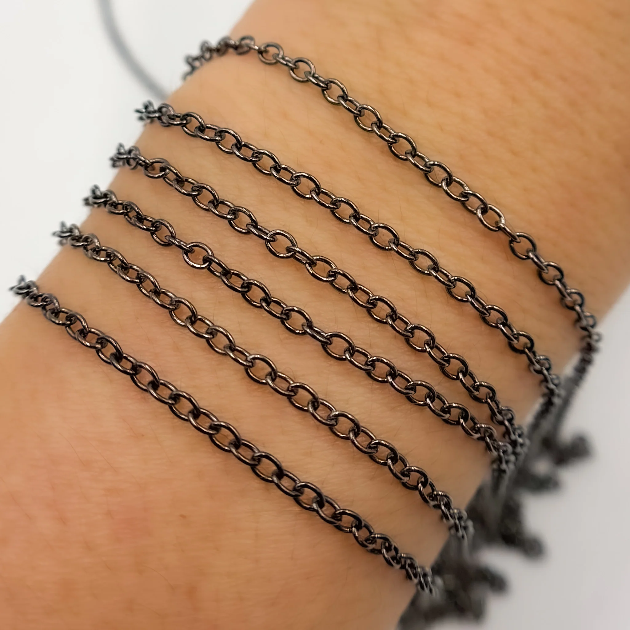 V196BR. Black Rhodium Sterling Silver Smooth Oval Link Chain - Image 2