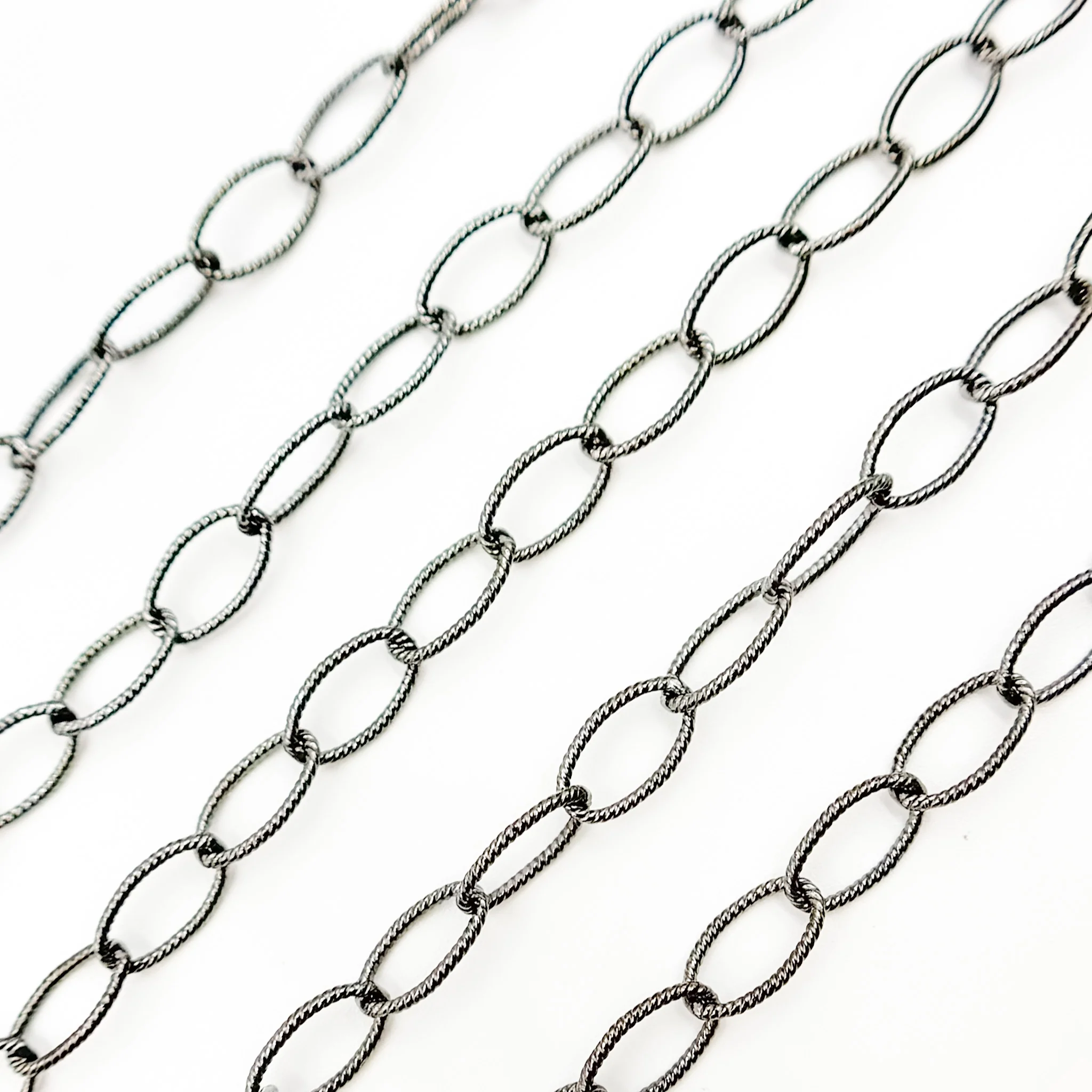 V271BR. Black Rhodium Sterling Silver Twisted Oval Link Chain - Image 2
