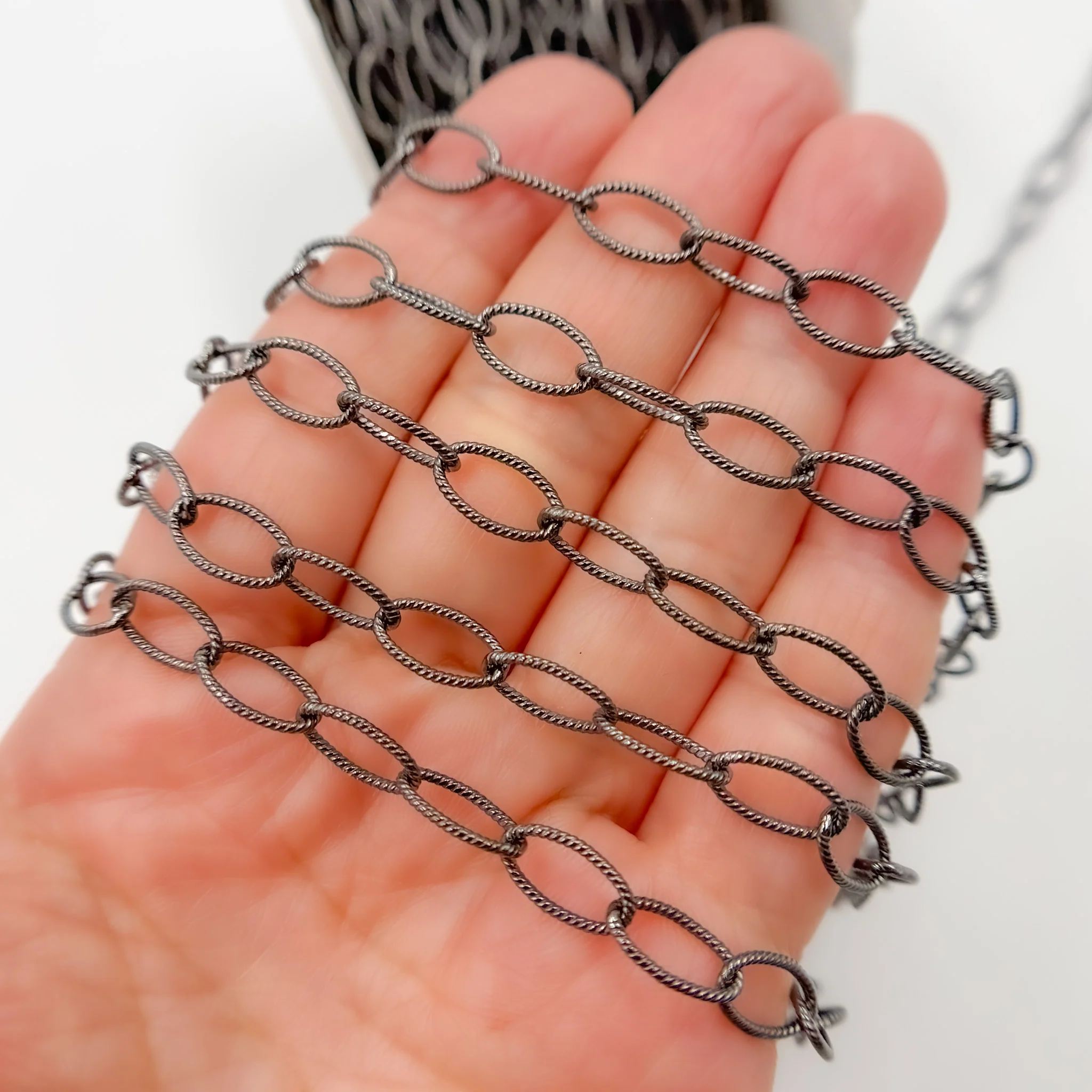 V271BR. Black Rhodium Sterling Silver Twisted Oval Link Chain - Image 3