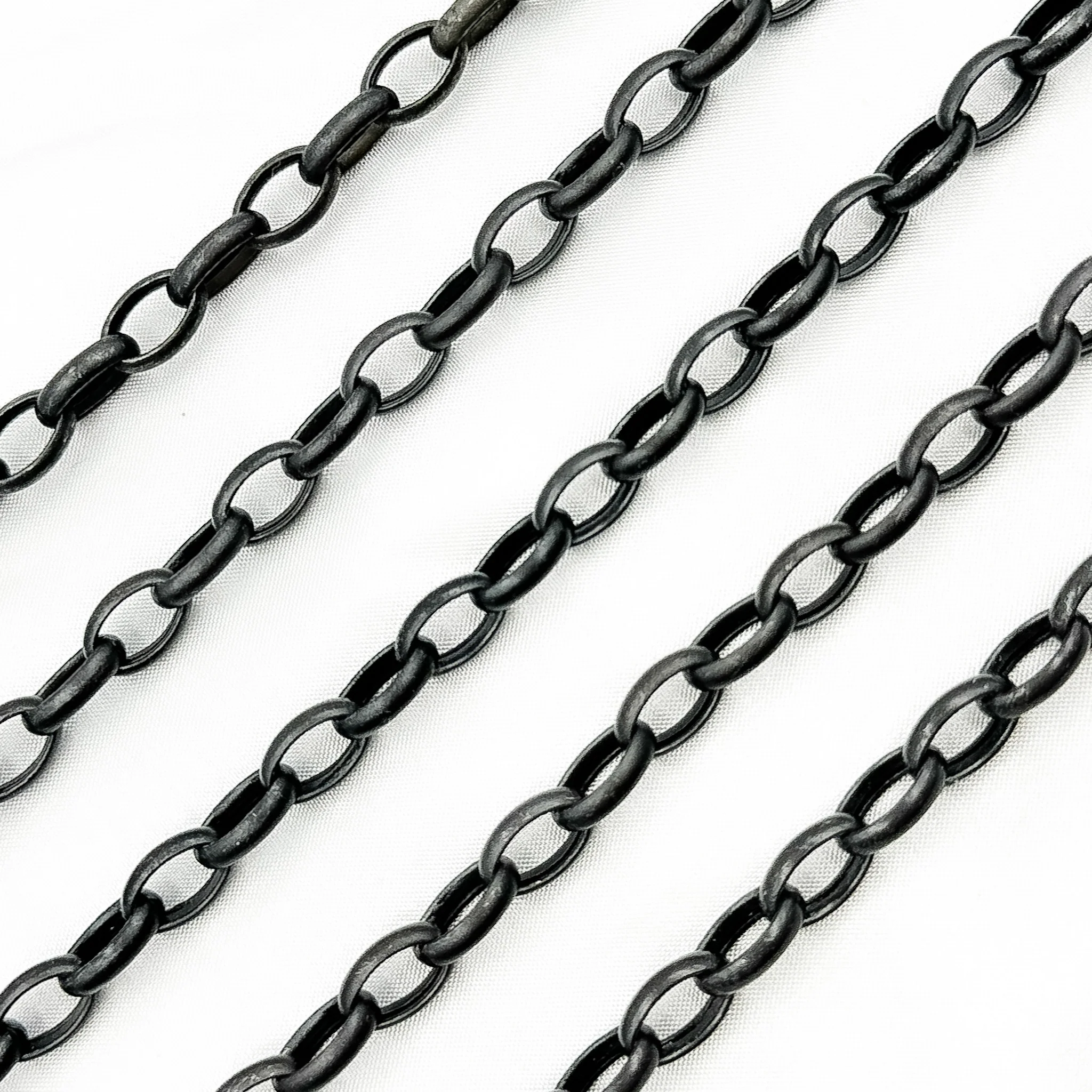V23BRM. Black Rhodium Matt Sterling Silver Oval Link Chain - Image 3