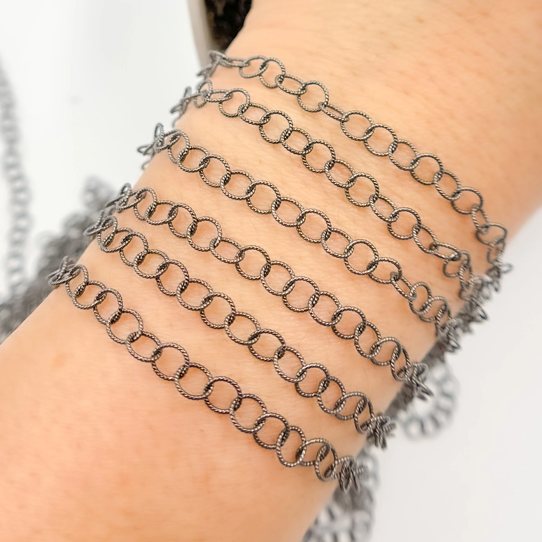 V276BR. Black Rhodium Sterling Silver Twisted Round Link Chain - Image 2