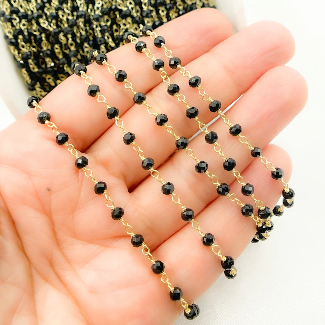BSP40. Black Spinel Gold Plated Wire Chain - Image 4