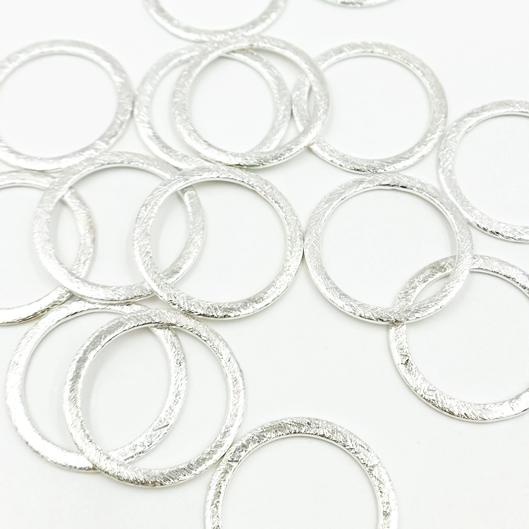 BS3SS. 20MM White Sterling Silver Ring Connector - Image 2
