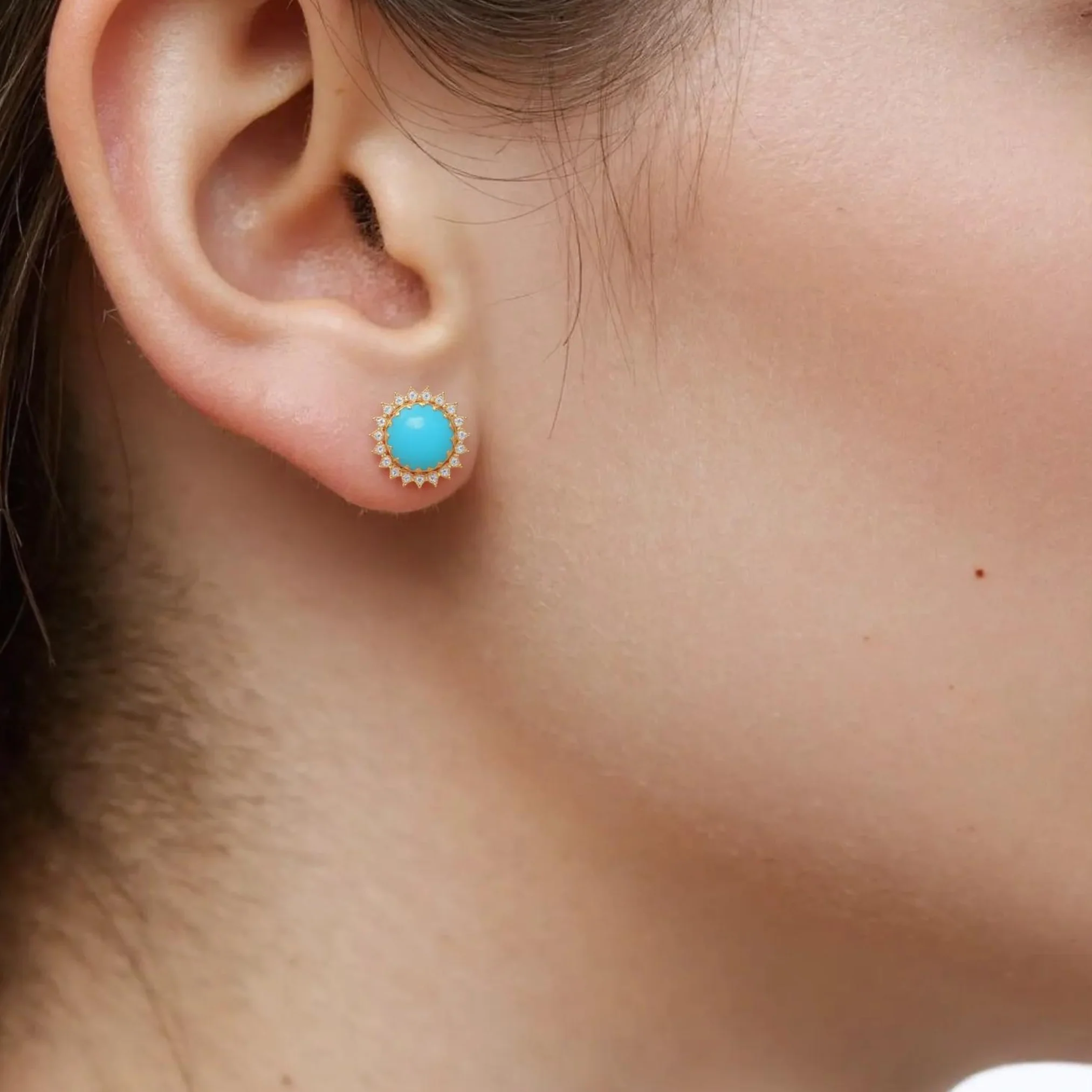 CE96381TQ5. 14K Solid Yellow Gold Diamond and Turquoise Round Stud Earring