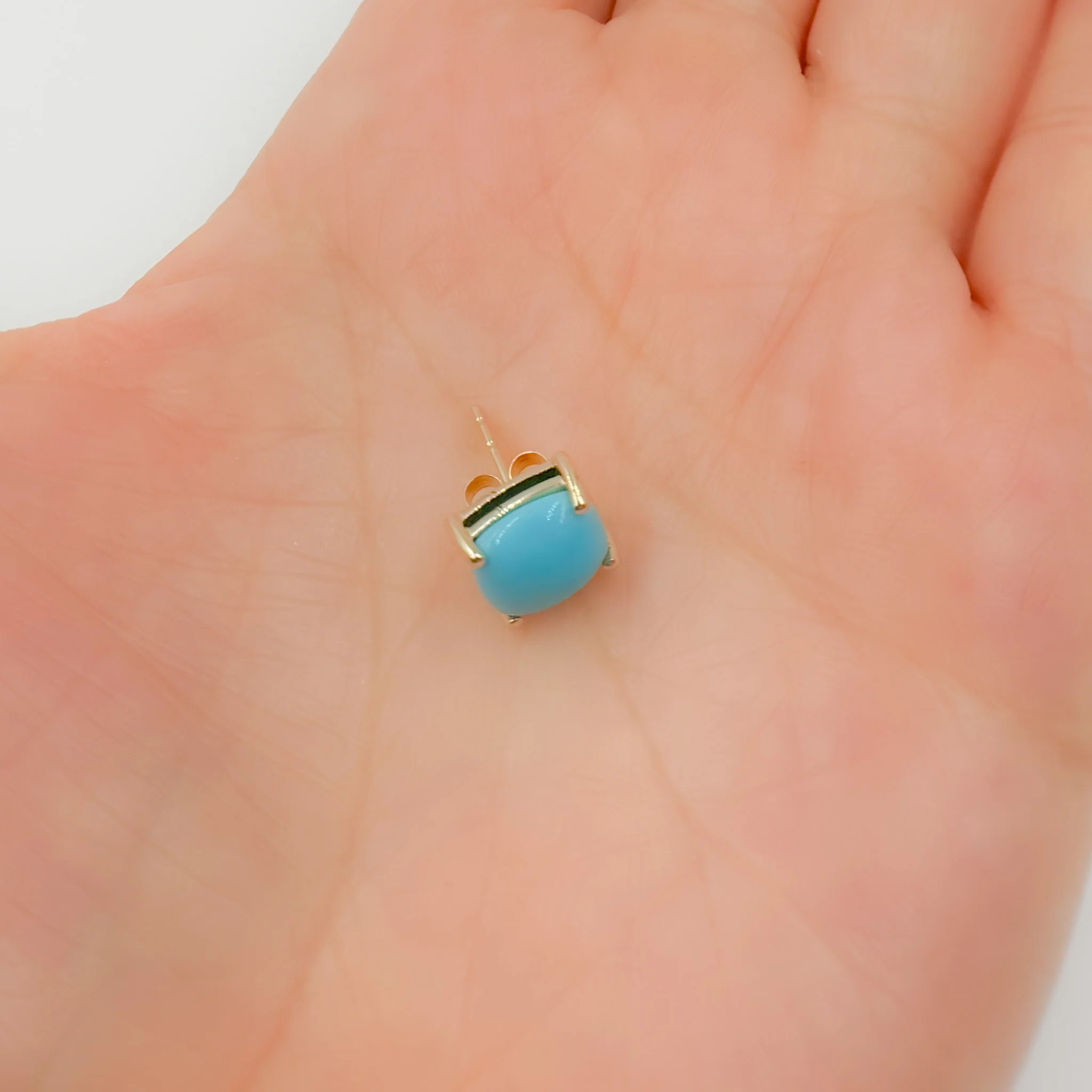 CE96806TQ8X6. 14K Solid Yellow Gold Turquoise Rectangle Stud Earring - Image 7