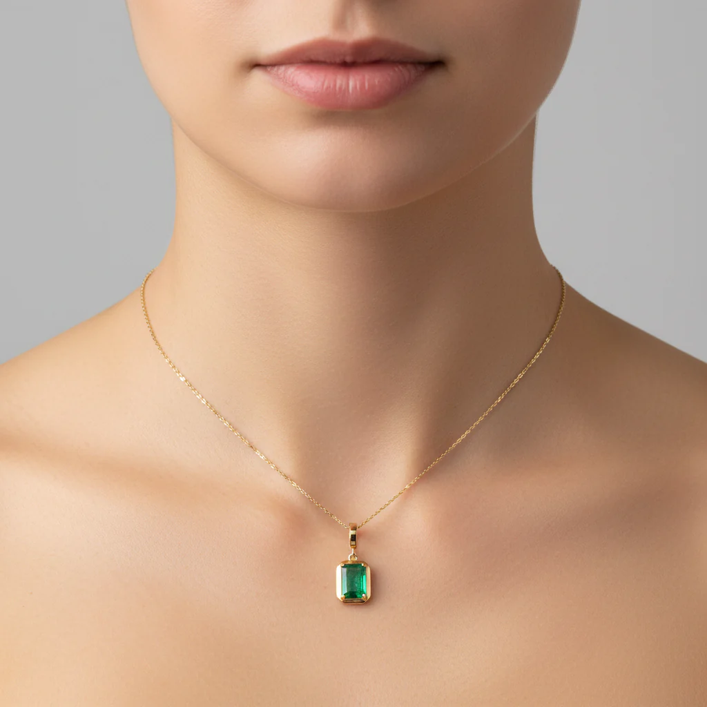 CMZ00366EM7X5. 14K Solid Gold Rectangular-Shaped Emerald Charm
