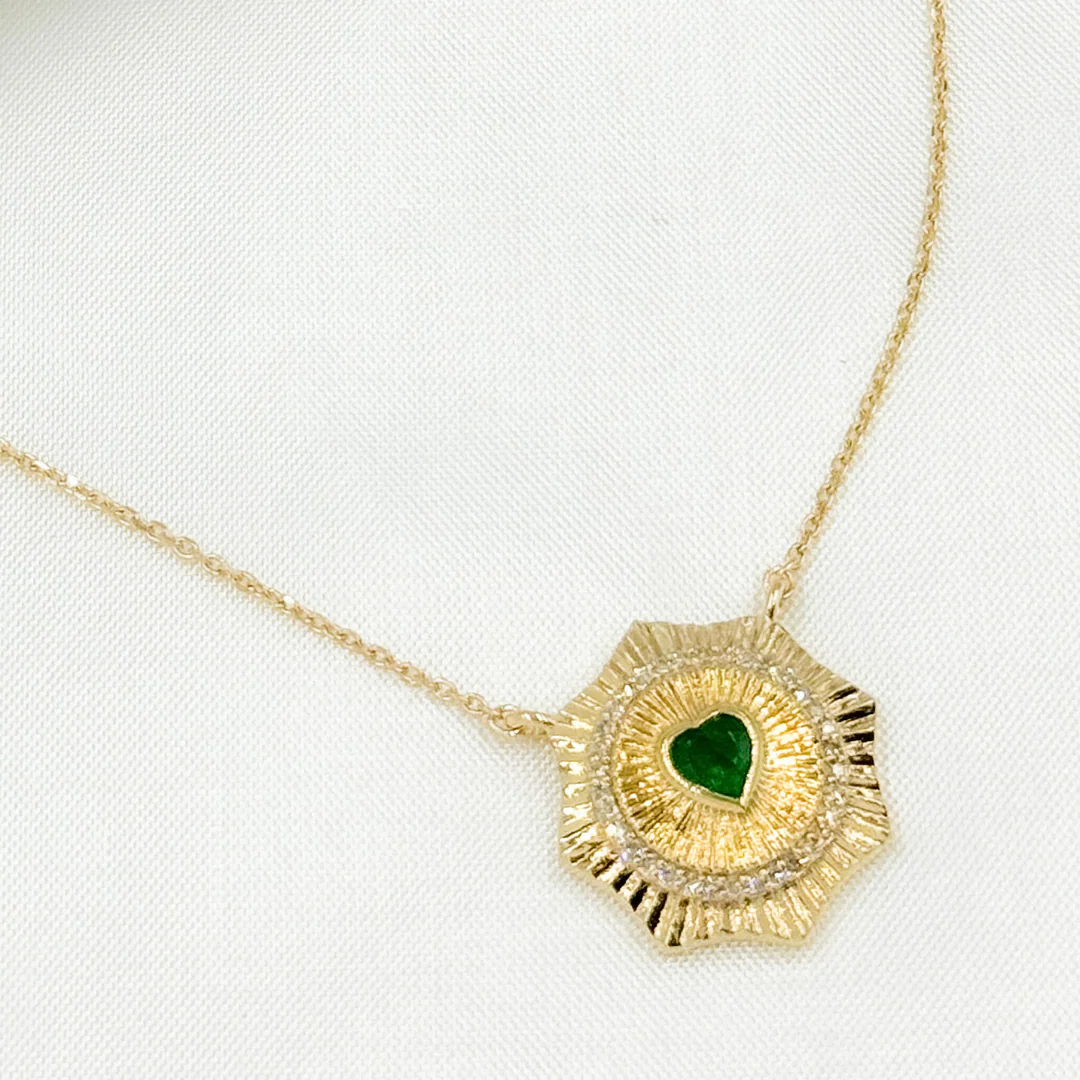 CN96235EM4. 14k Solid Gold Emerald Heart and Diamond Necklace - Image 10