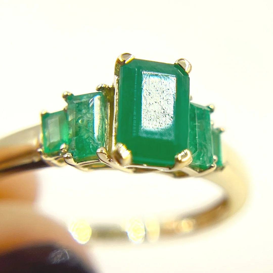 CR96102EM6X4. 14K Solid Yellow Gold Emerald Cluster Ring - Image 6
