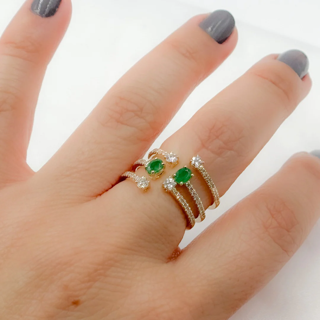 CR96332EM4X3. 14k Solid Gold Diamond and Emerald Ring - Image 4