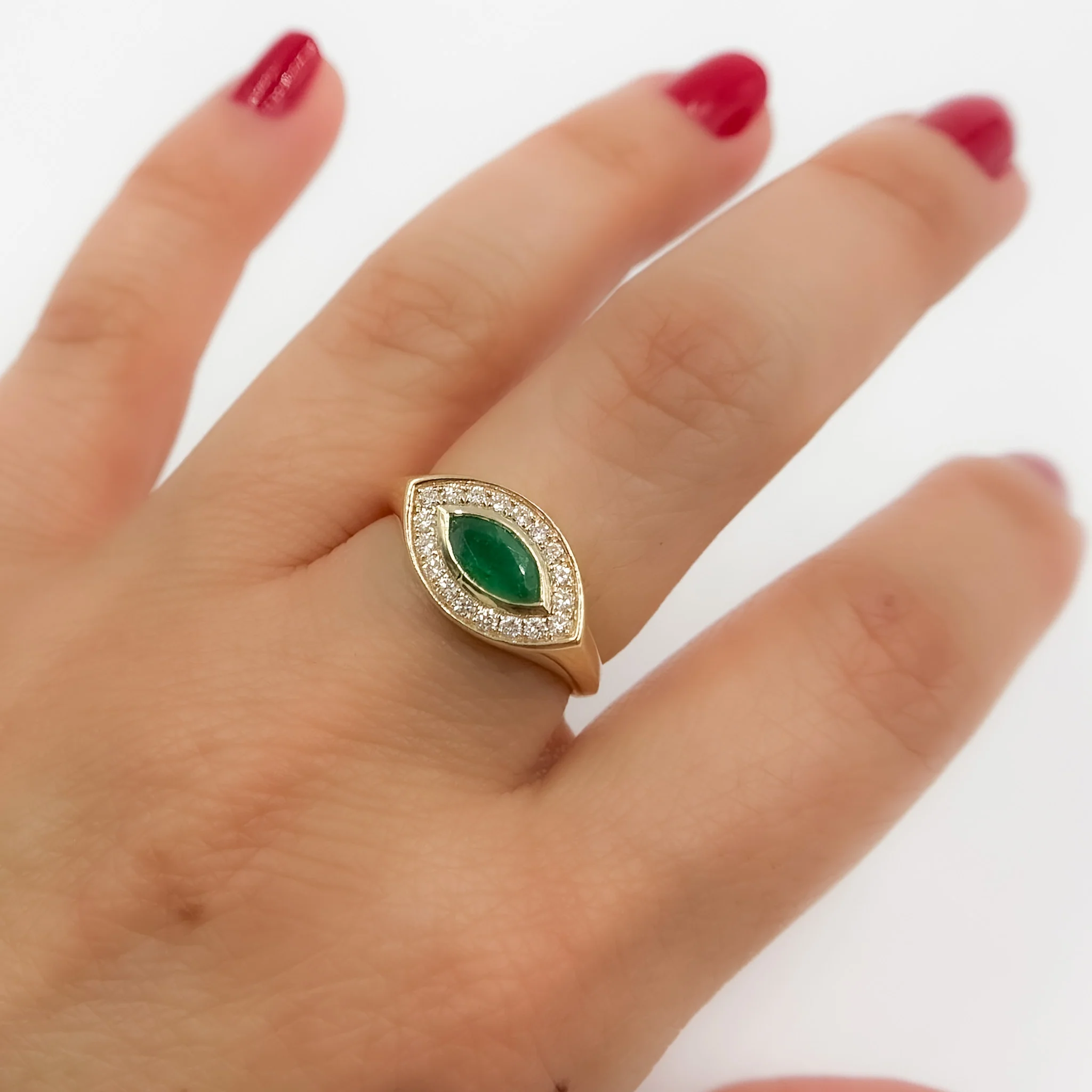 CR96516EM8X4. 14K Solid Gold Diamond and Emerald Oval Ring - Image 3