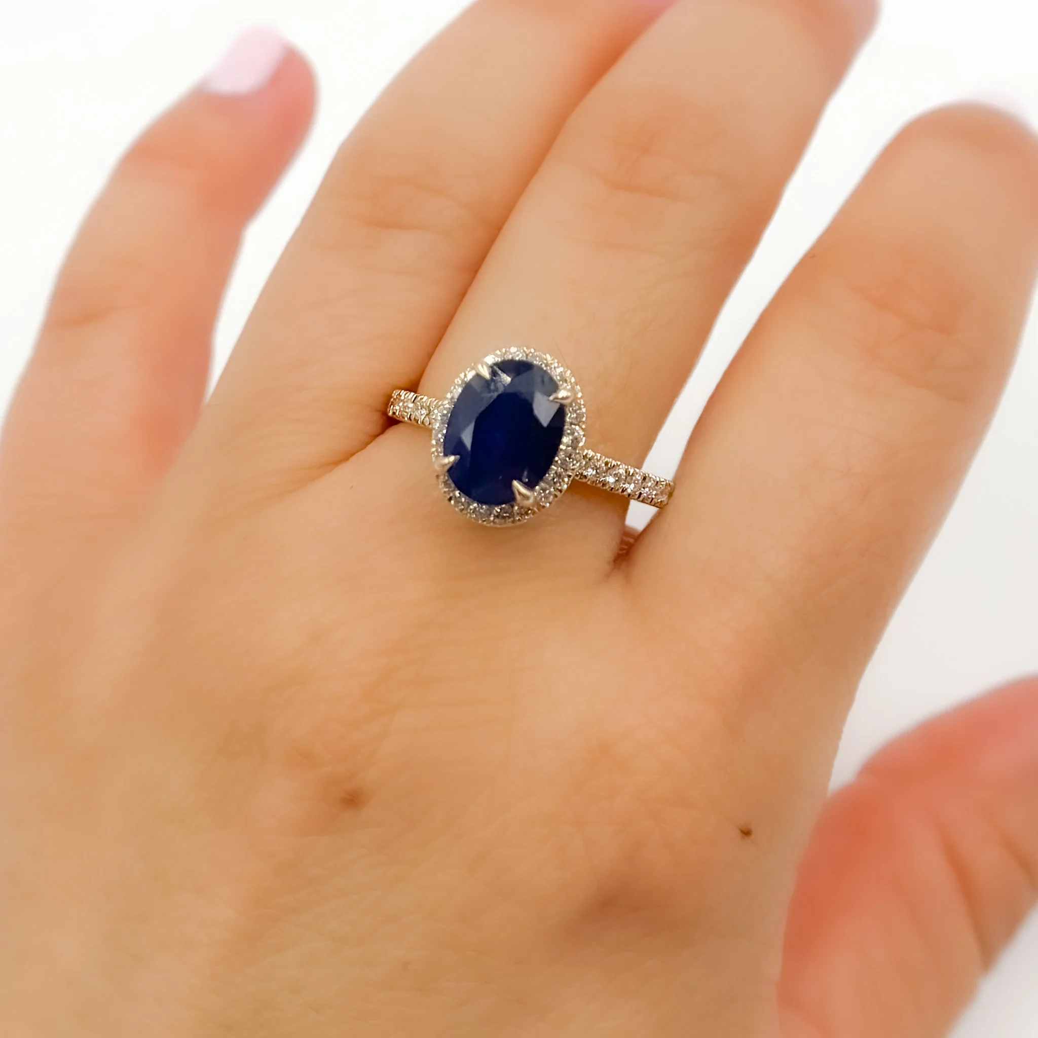 CR96970BS9X7. 14K Solid Yellow Gold Oval Blue Sapphire and Diamonds Fancy Ring - Image 2