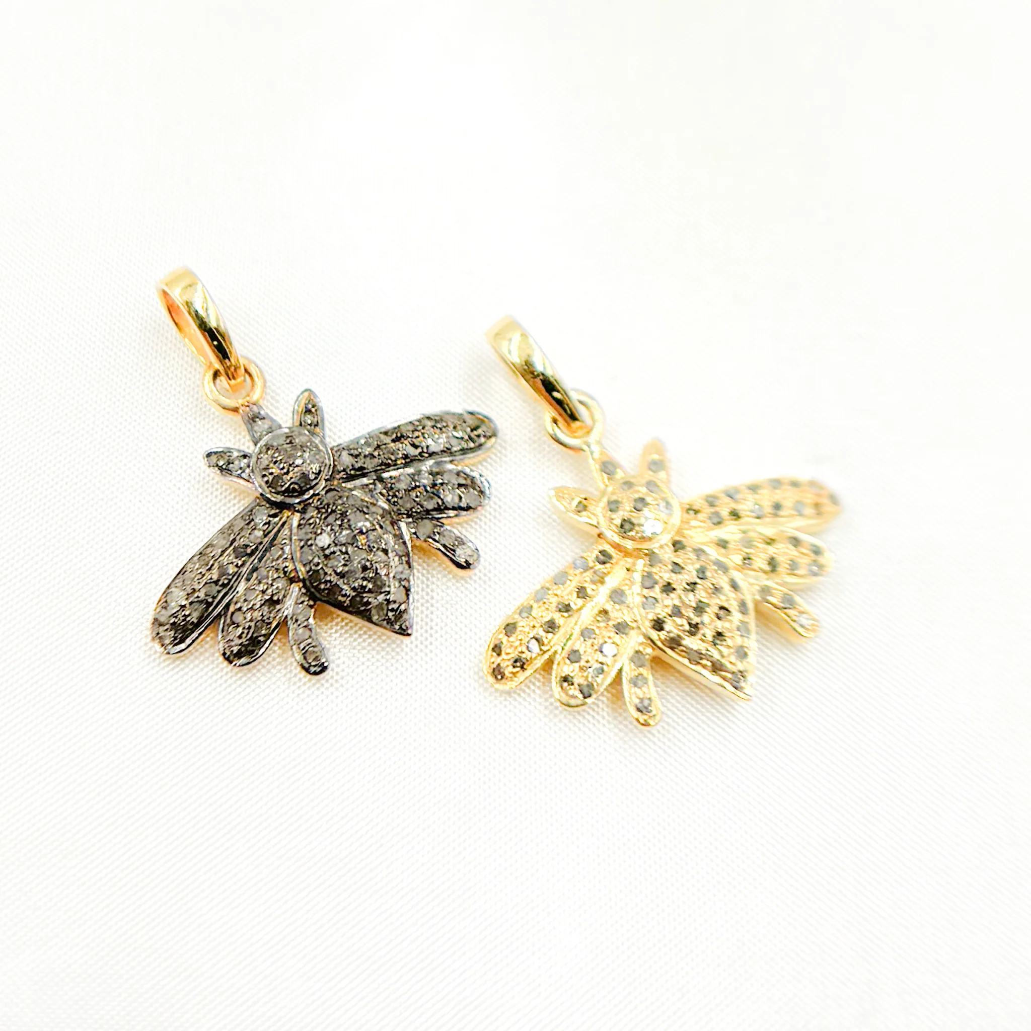 DC022. Diamond Sterling Silver Bee Pendant