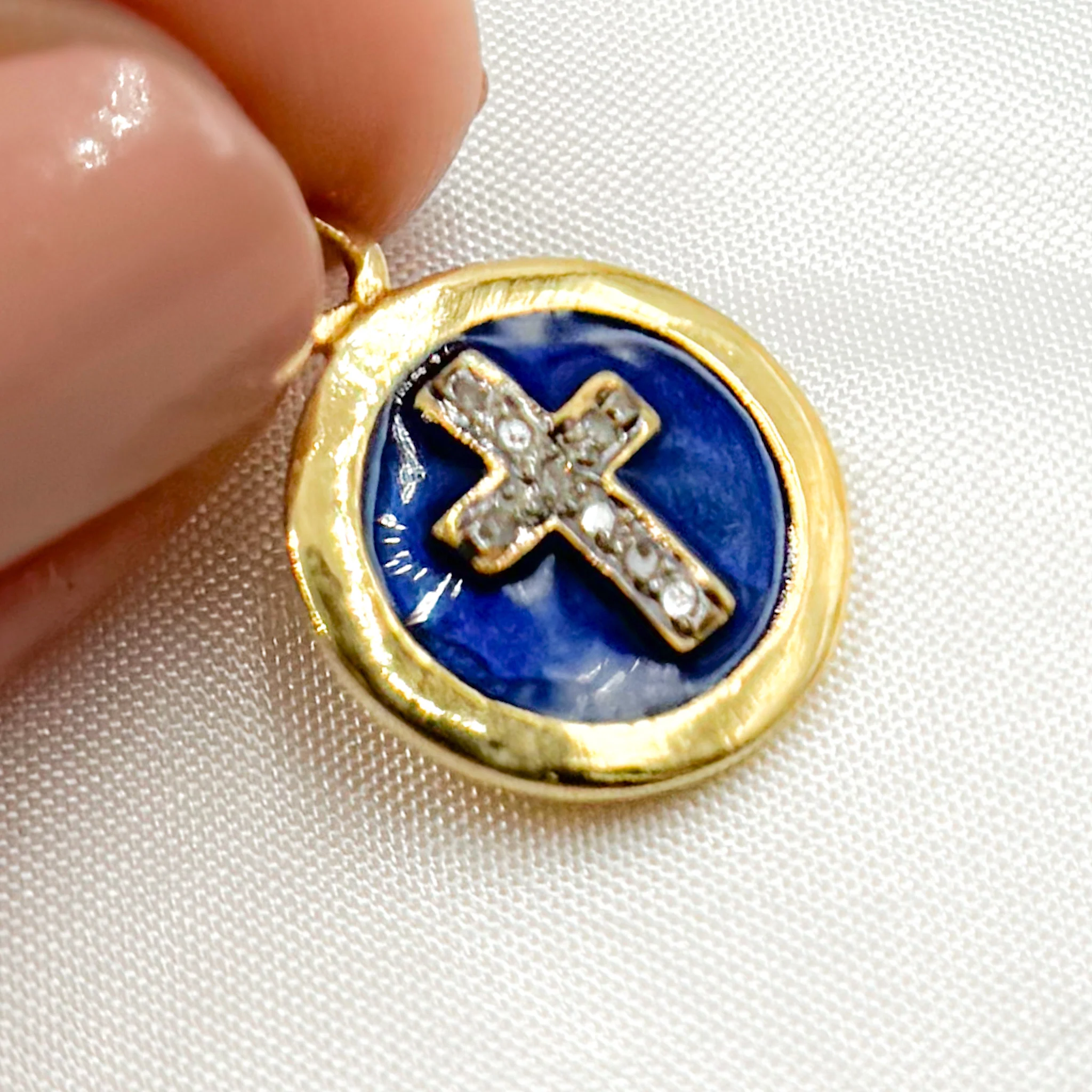DC028A. Diamond Sterling Silver Round Cross Enamel Charm - Image 3