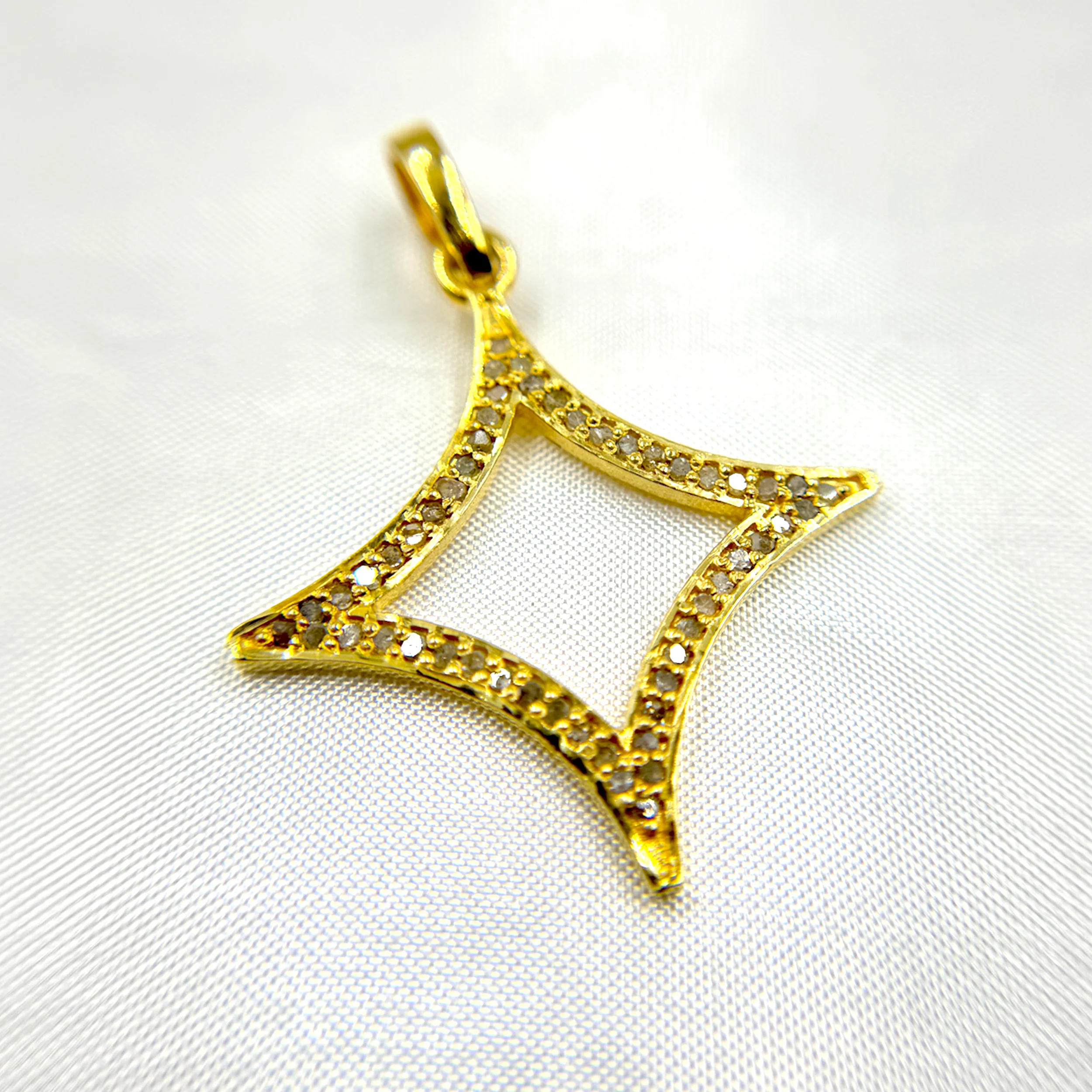 DC038. Diamond Sterling Silver Star Shape Pendant - Image 3