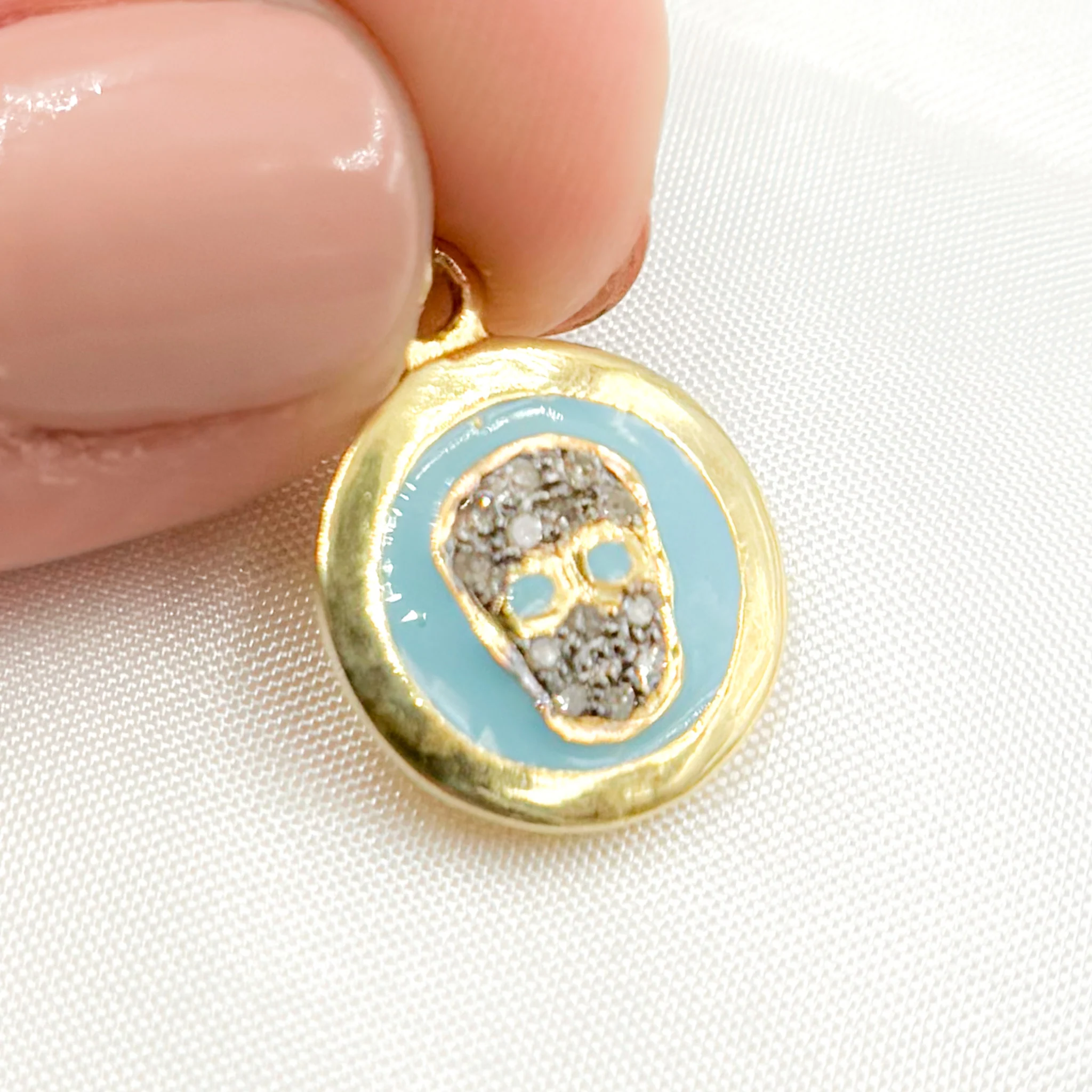 DC131A. Diamond Sterling Silver Round Skull Enamel Charm - Image 4