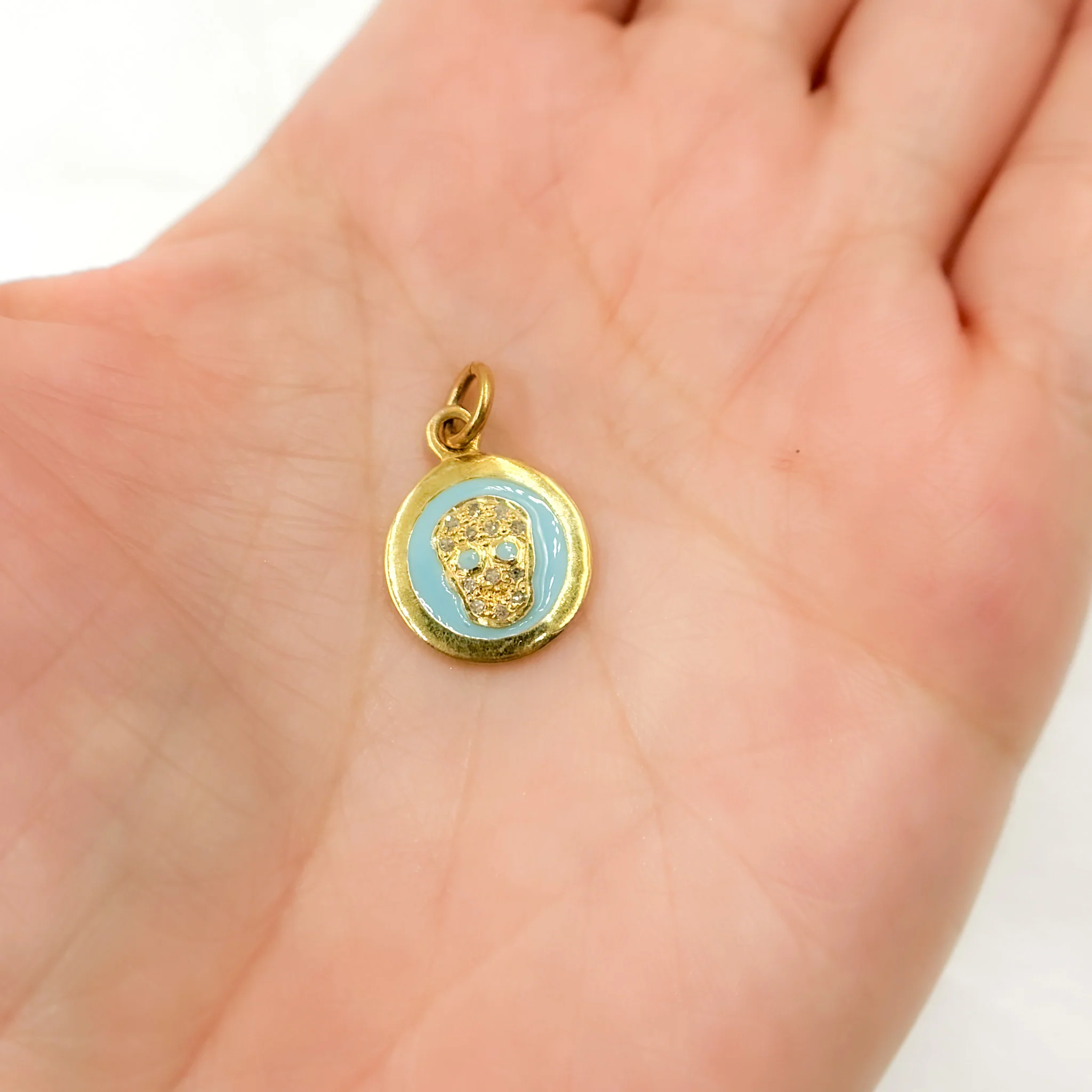 DC131A. Diamond Sterling Silver Round Skull Enamel Charm - Image 6