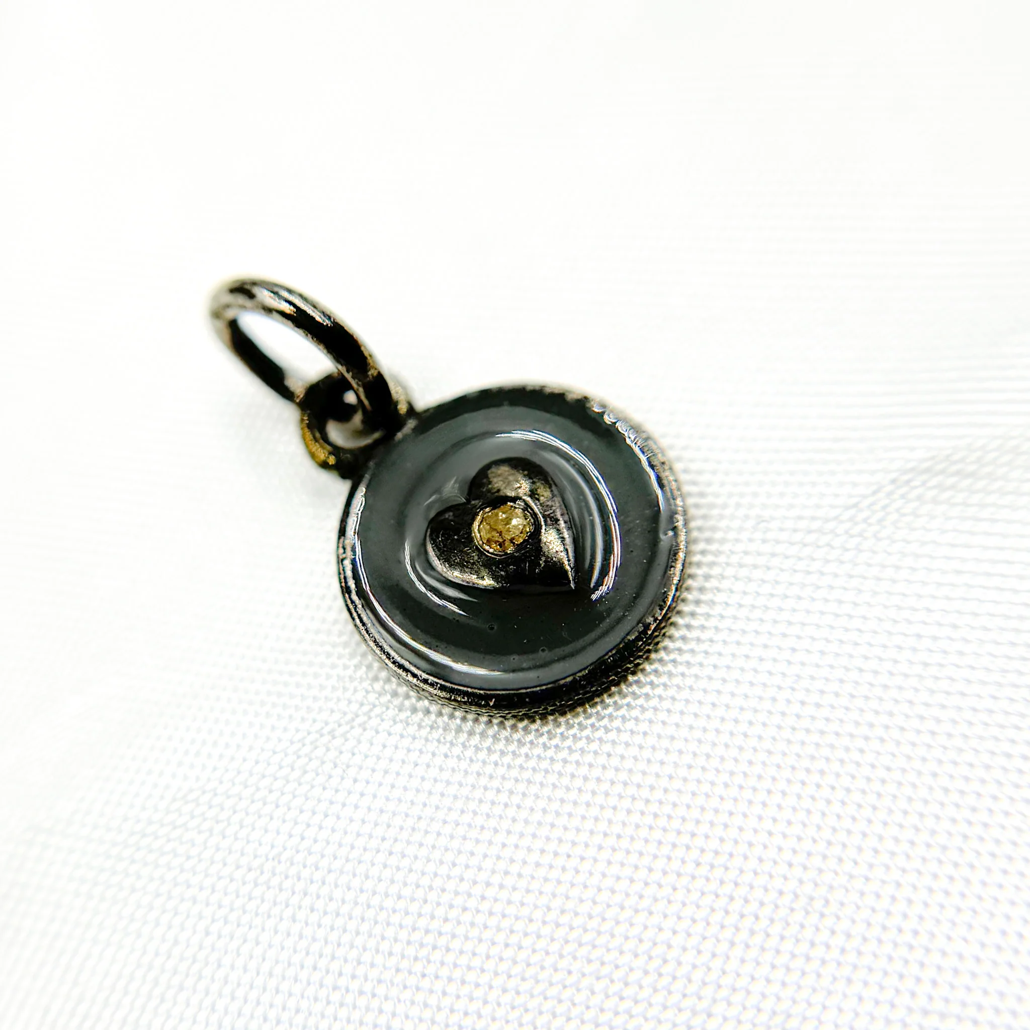 DC134A. Diamond Sterling Silver Round Heart Enamel Charm - Image 11