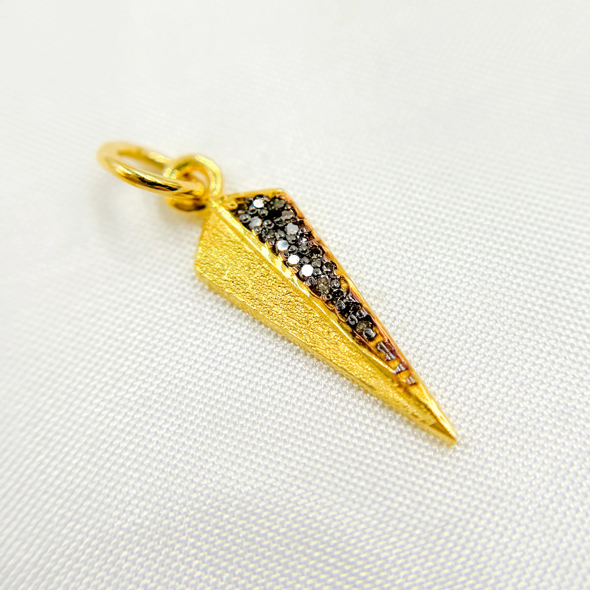 DC356. Diamond Sterling Silver Arrowhead Pendant - Image 4
