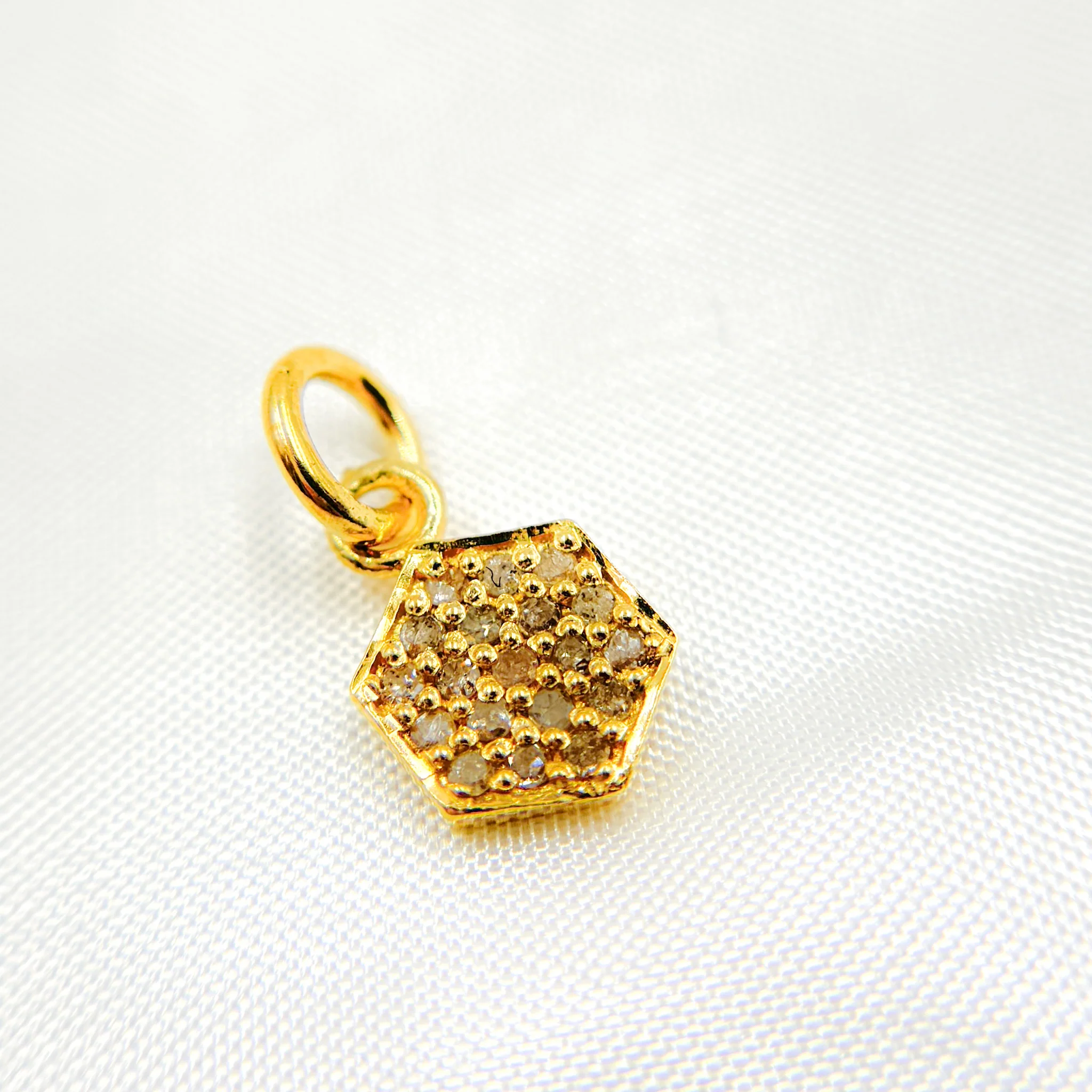 DC461. Diamond Silver Hexagon Charm - Image 6