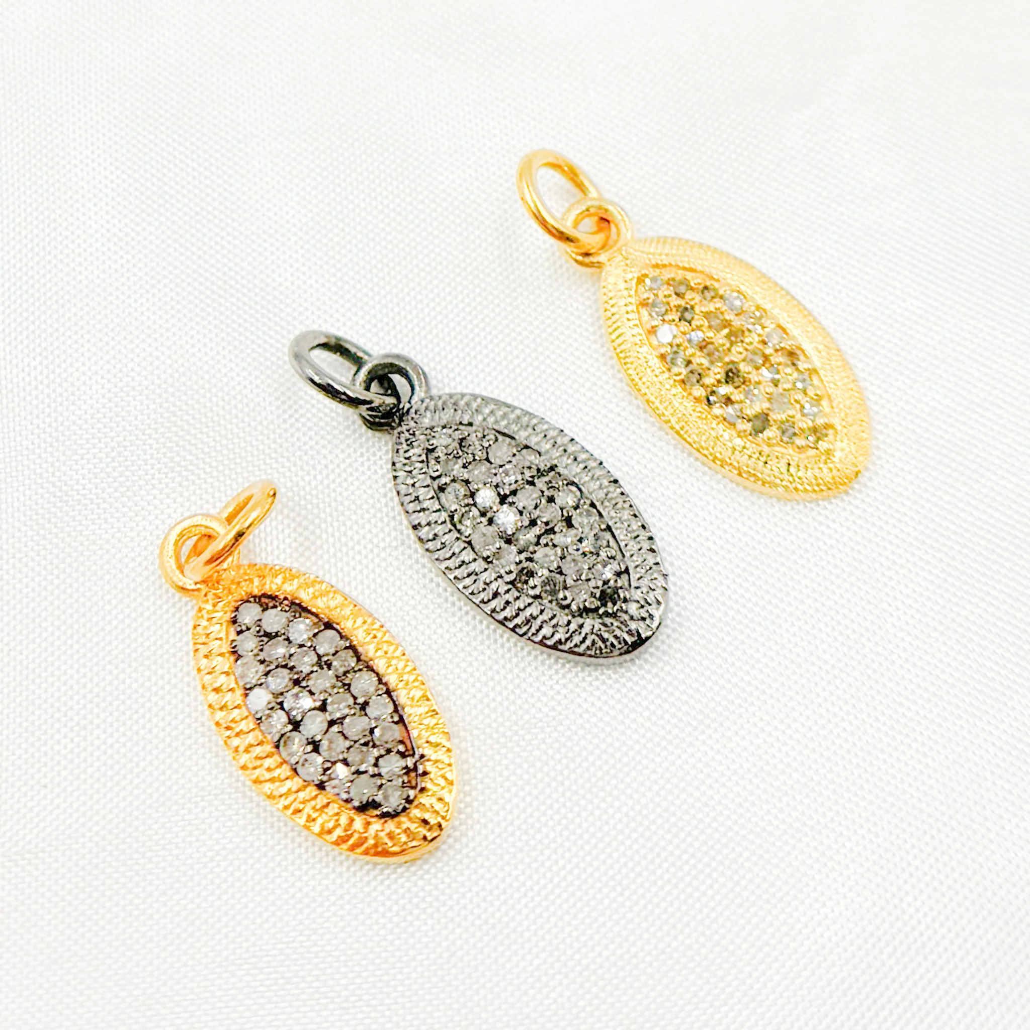 DC520. Diamond Sterling Silver Oval Charm - Image 7