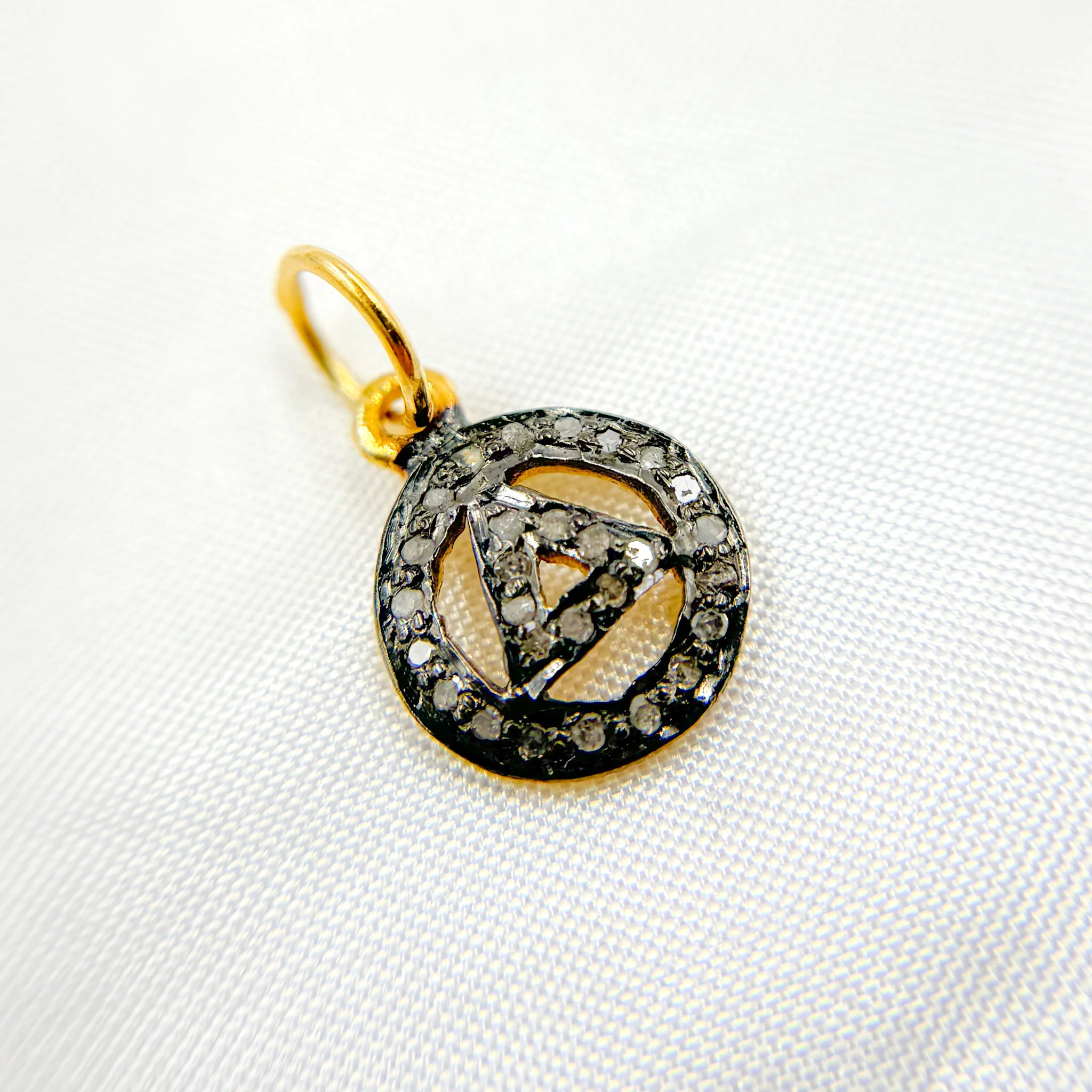 DC591. Diamond Sterling Silver Round Triangle Charm - Image 2