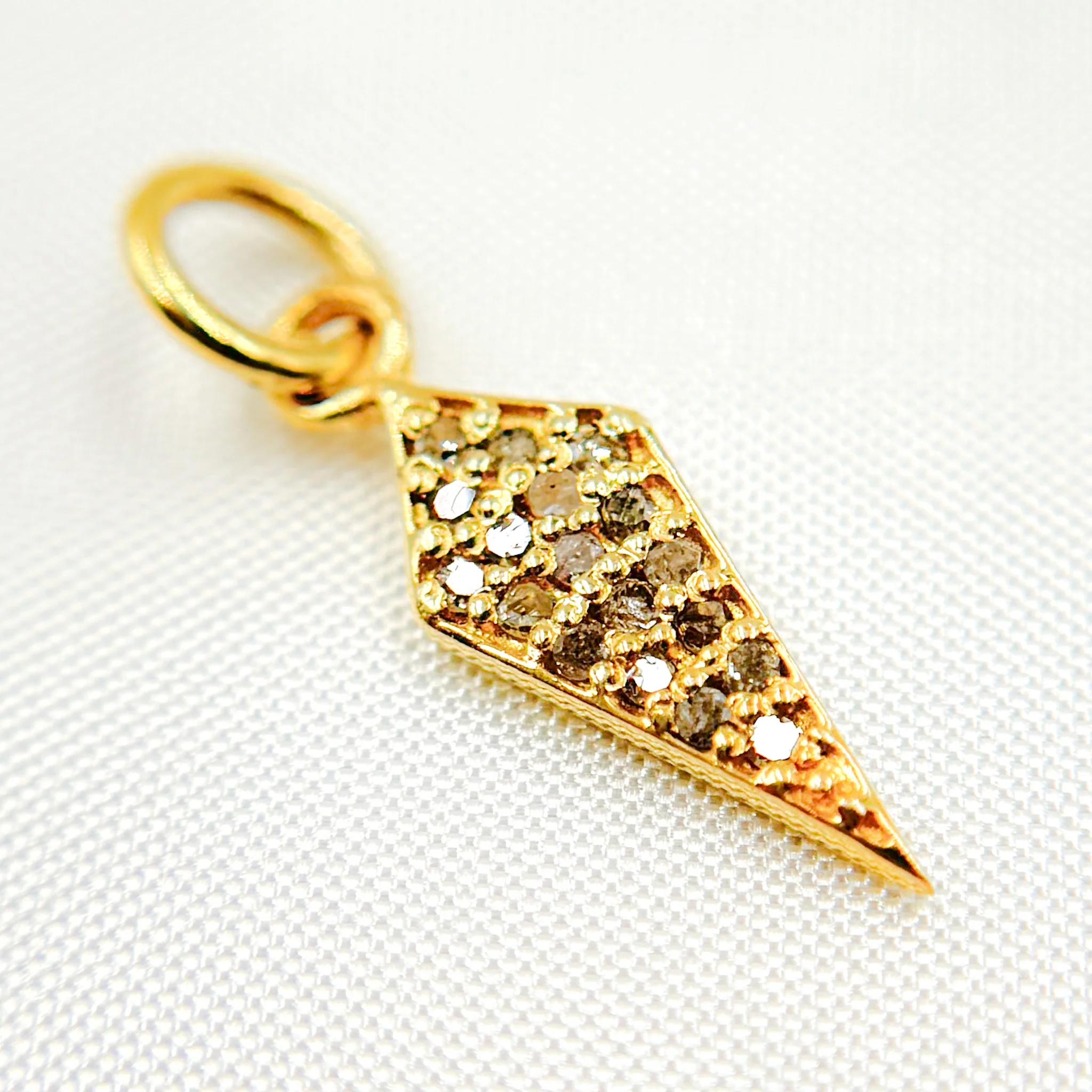 DC702. Diamond Sterling Silver Mini Arrow Head Charm - Image 4