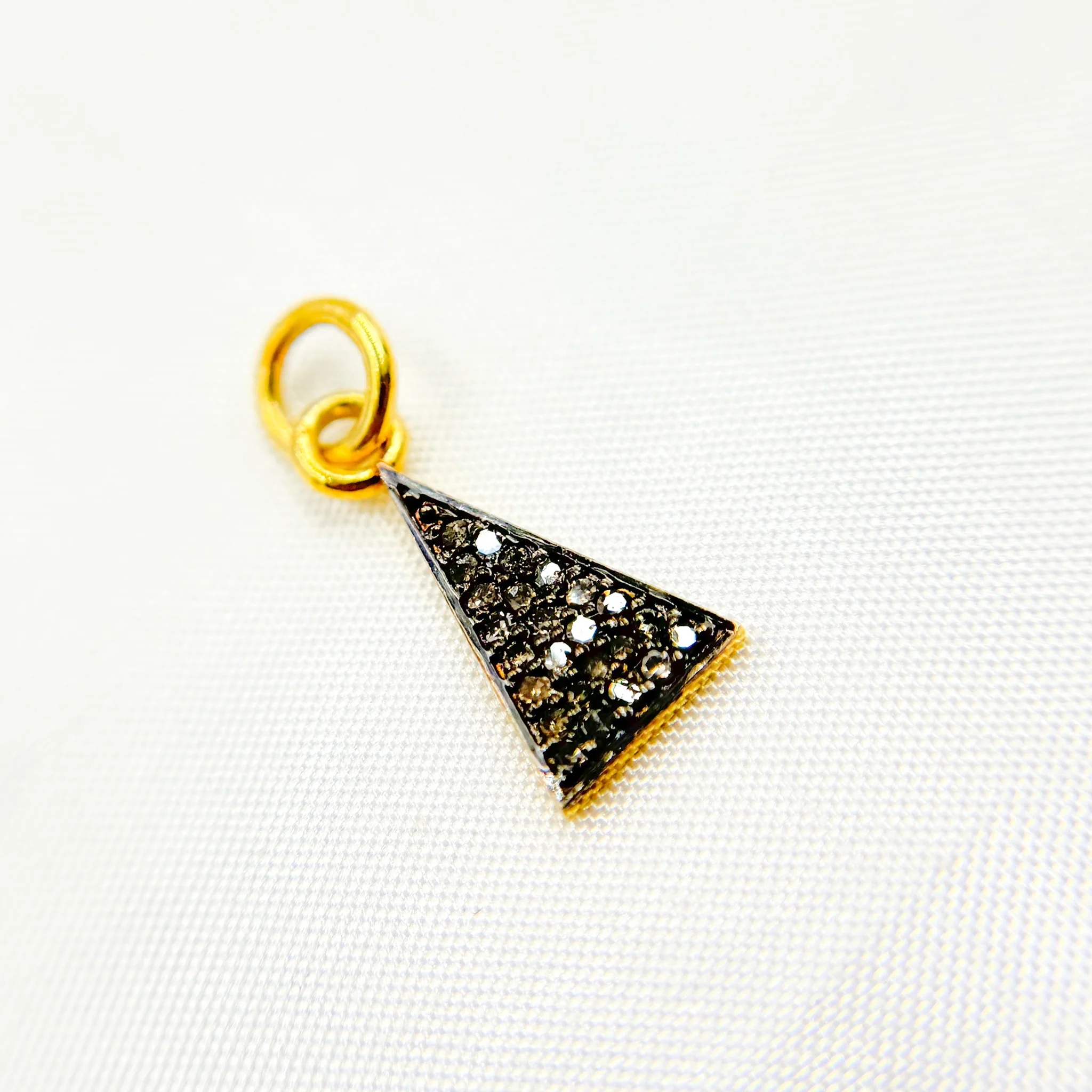 DC932. Diamond Sterling Silver Triangle Charm - Image 3