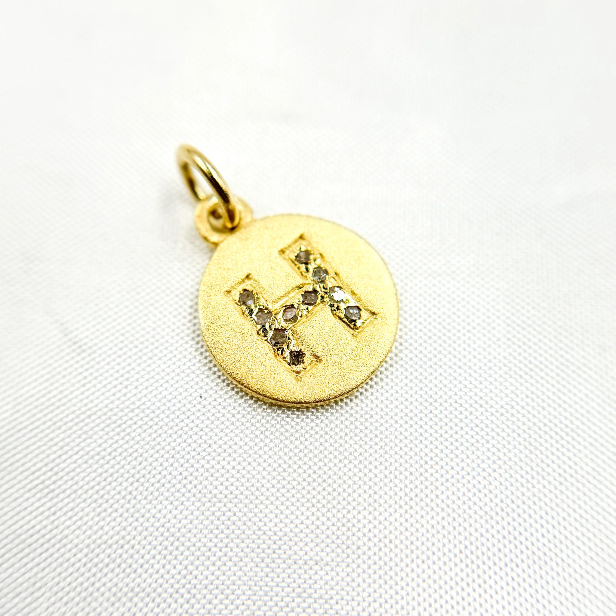 DC068. Diamond Sterling Silver Letter "H" Round Charm - Image 2