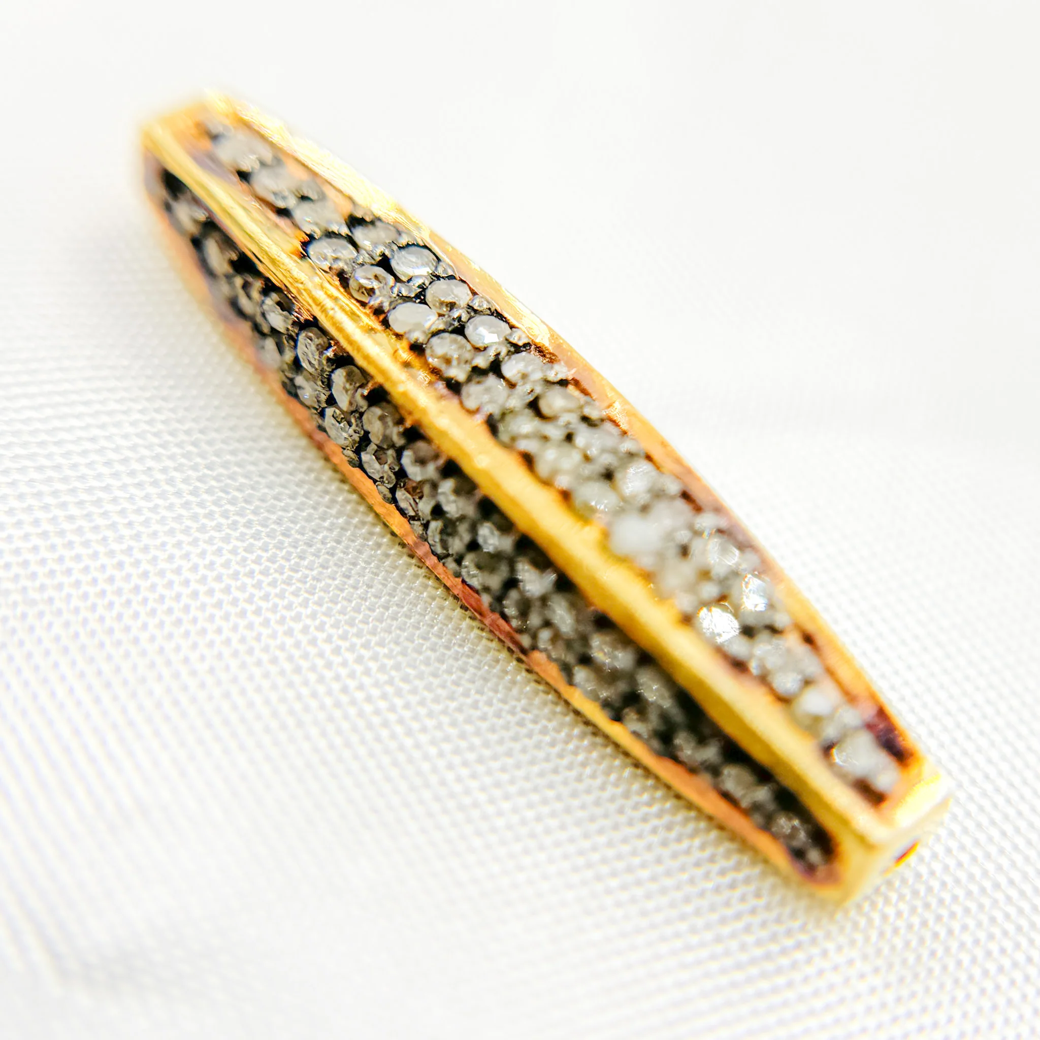 DC1009. Diamond & Sterling Silver Long Barrel Bead - Image 4