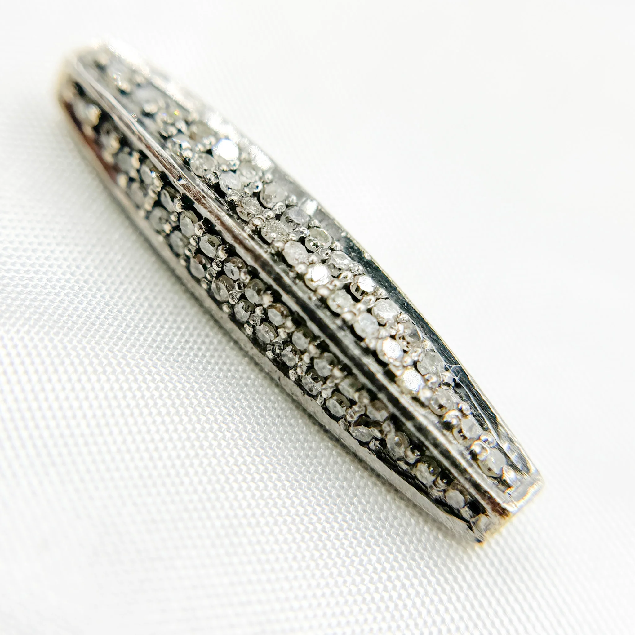 DC1009. Diamond & Sterling Silver Long Barrel Bead - Image 5