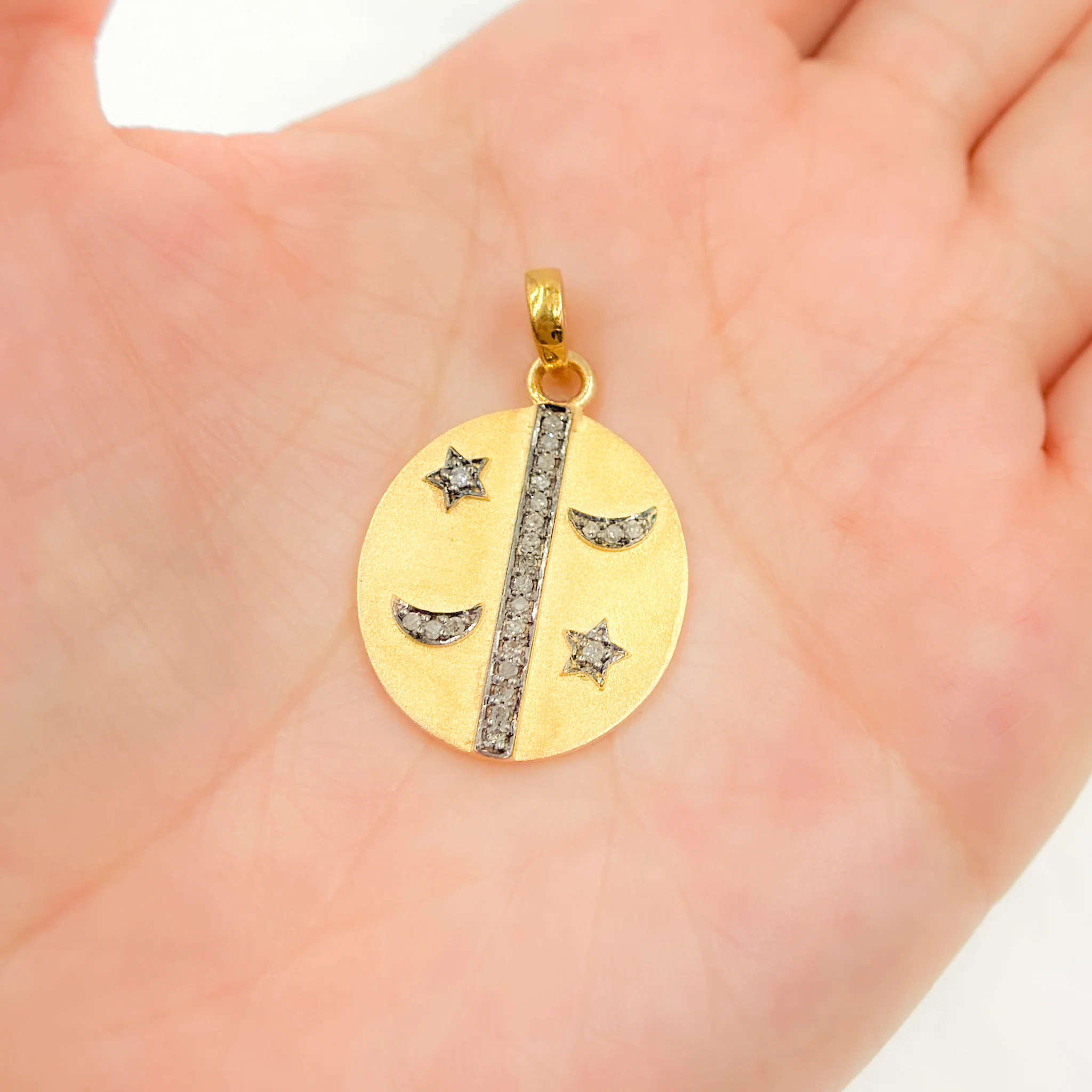 DC197. Diamond Sterling Silver Oval Moon and Star Pendant - Image 6