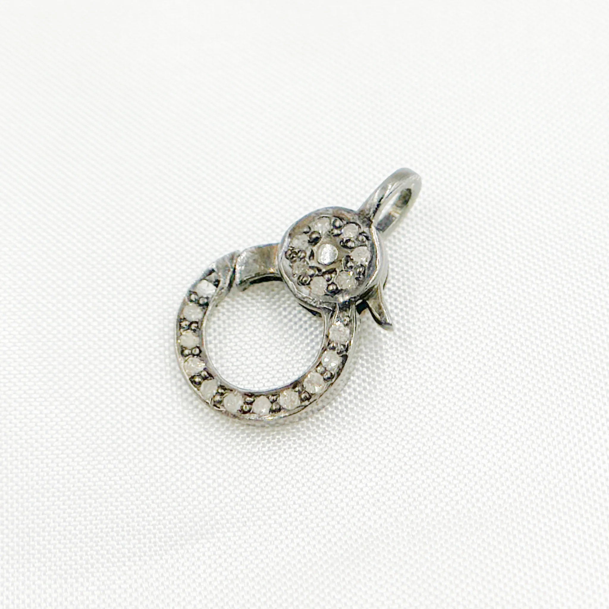 DC623. Diamond Sterling Silver Round Trigger Clasp