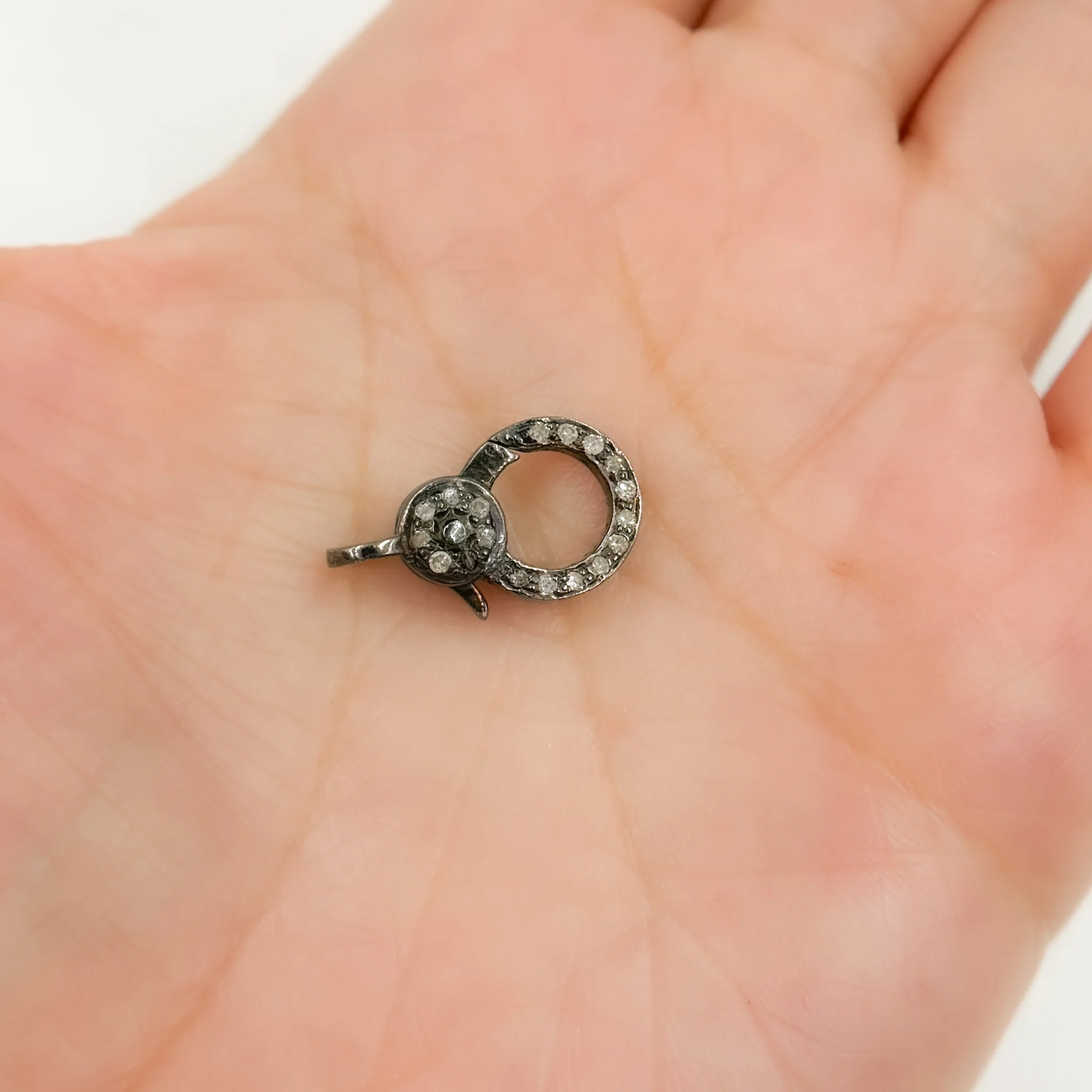 DC623. Diamond Sterling Silver Round Trigger Clasp - Image 2