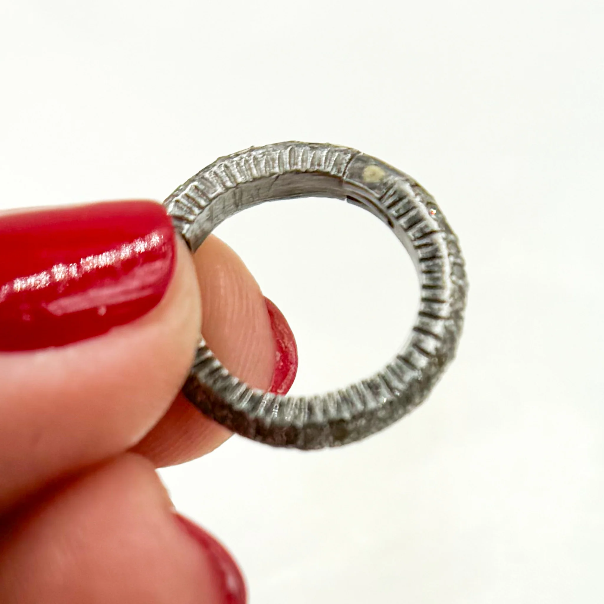 DC644. Diamond Sterling Silver Round Snap Clasp