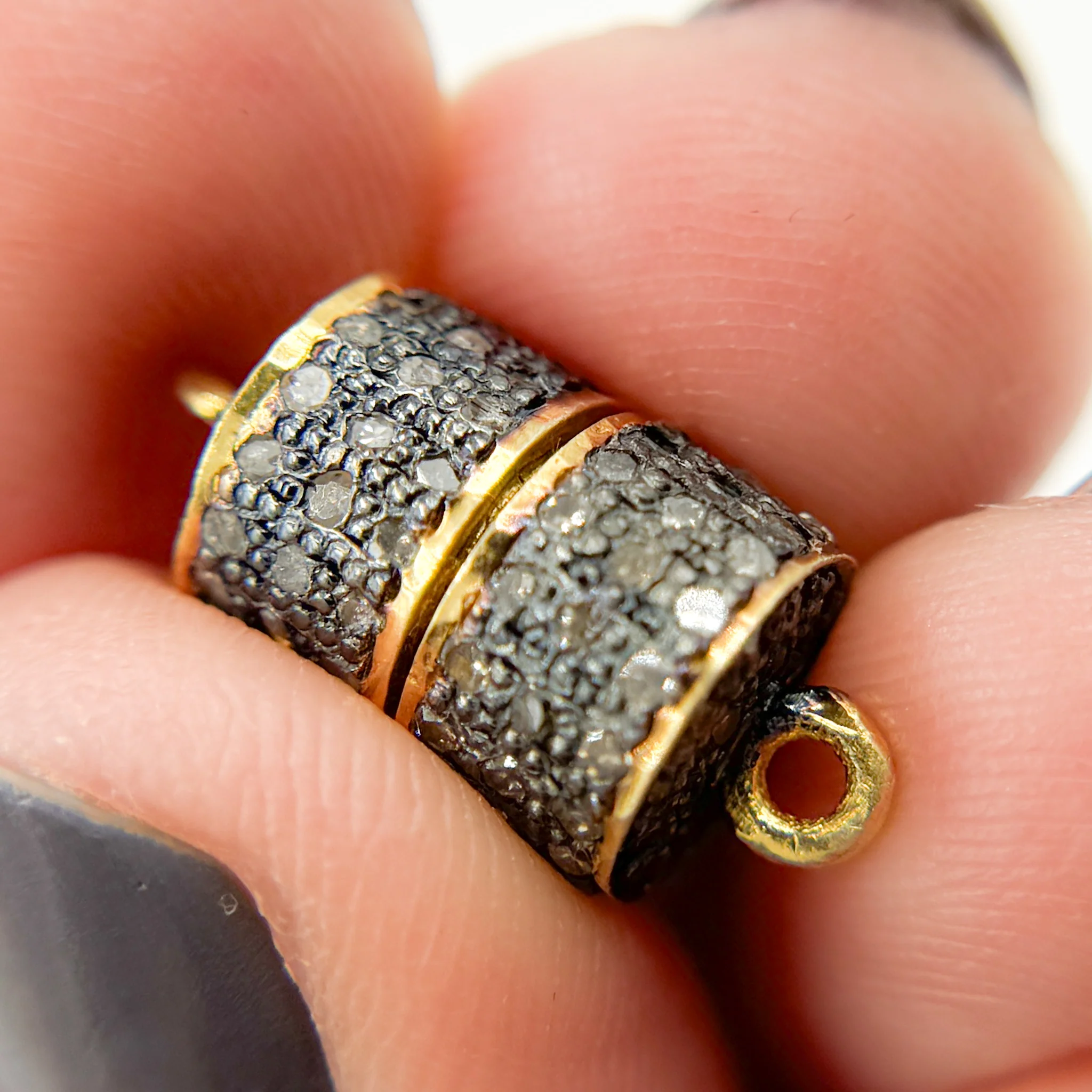 DC665. Diamond & Sterling Silver Magnetic Barrel Clasp - Image 3