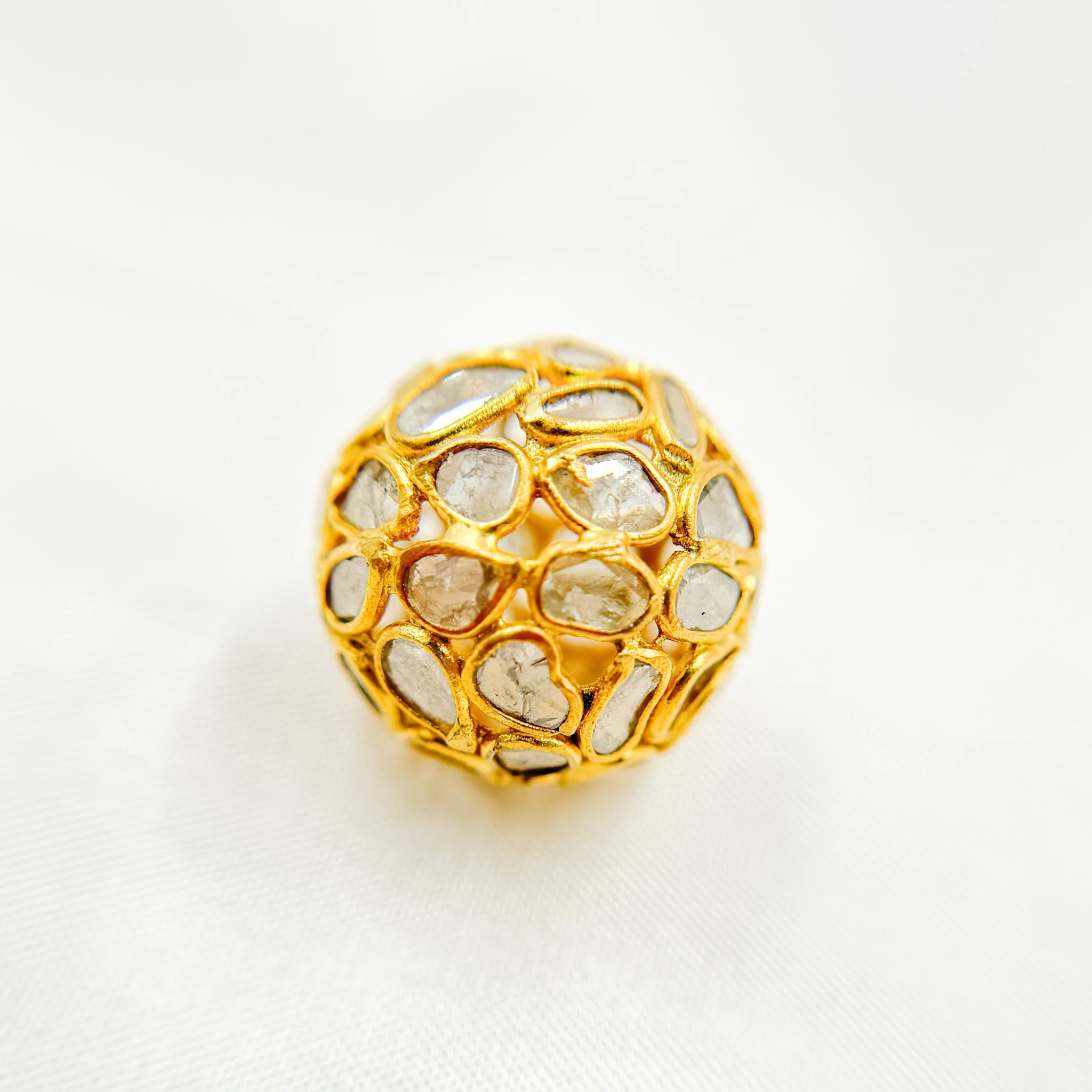 DC809. Diamond & Sterling Silver Round Bead - Image 3