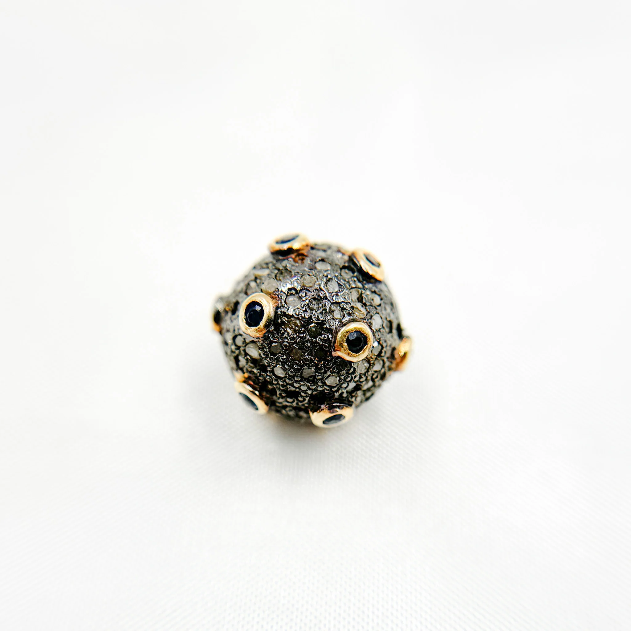 DC845. Diamond & Sterling Silver Round Bead - Image 4