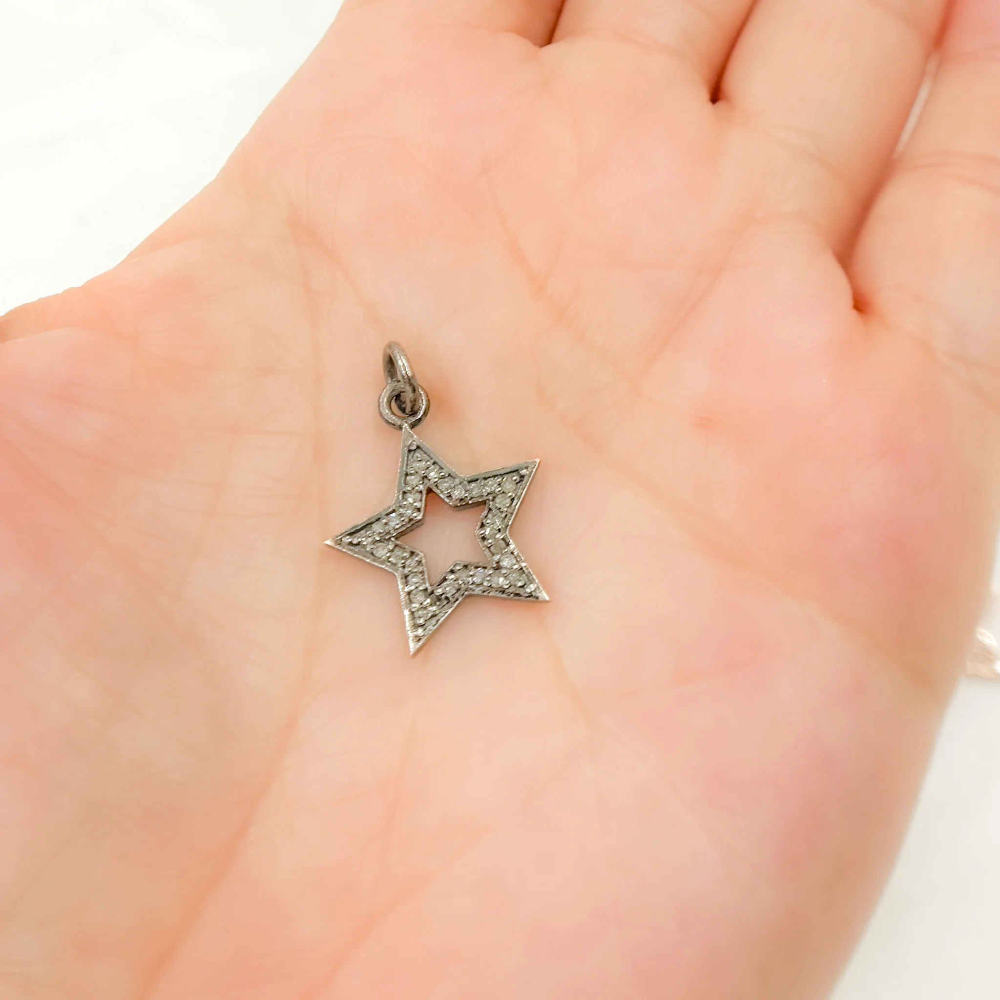 DC879. Diamond Sterling Silver Star Pendant - Image 2