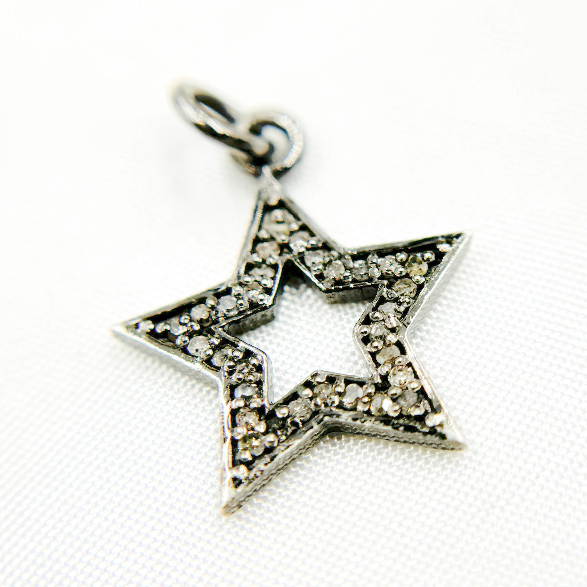DC879. Diamond Sterling Silver Star Pendant - Image 6