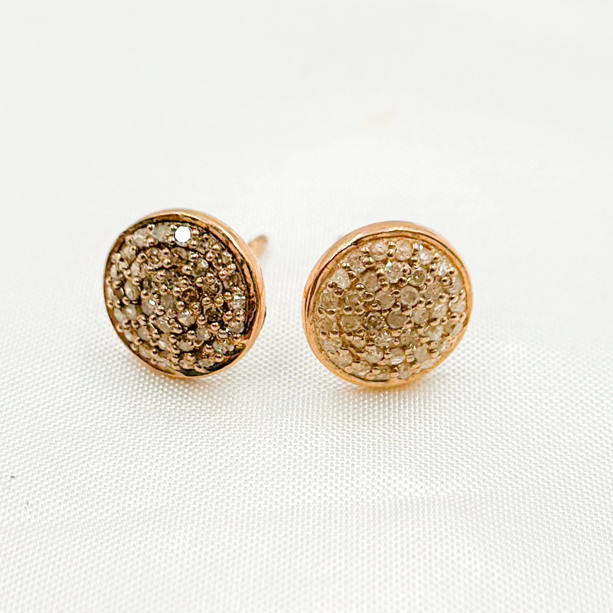 DE028. Diamond Silver Round Studs - Image 4