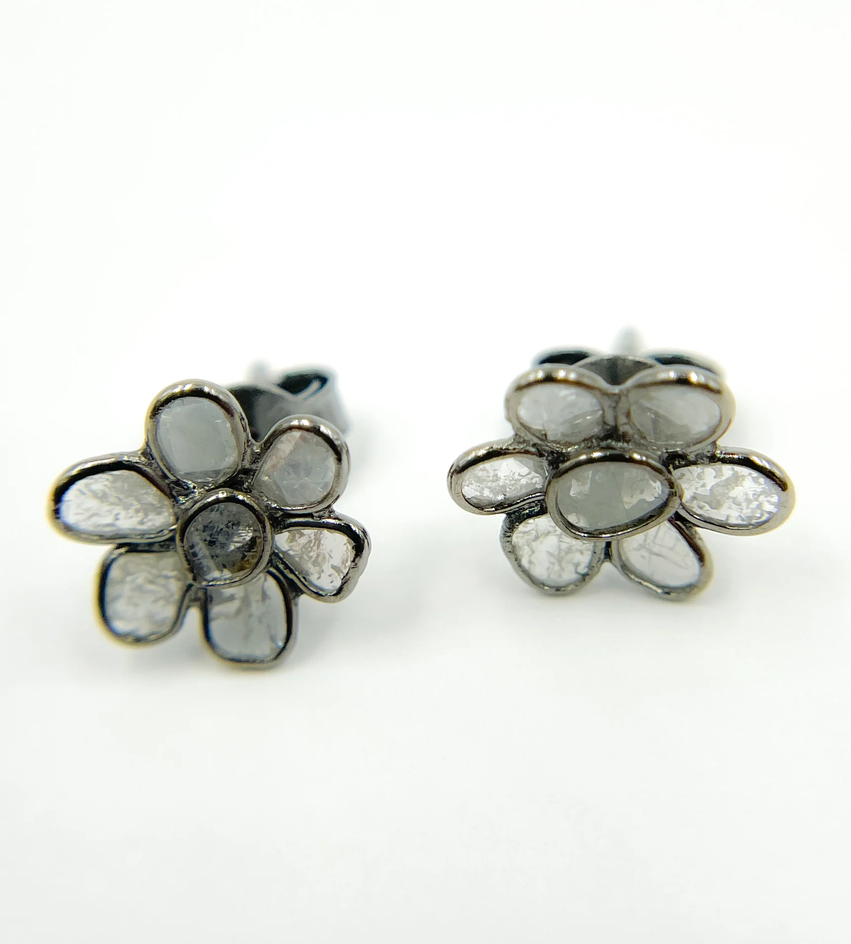 DE030. Diamond Silver Flower Studs - Image 10