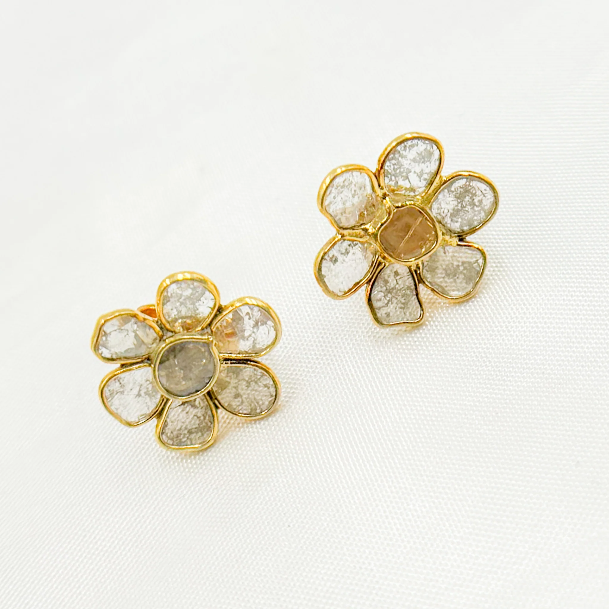 DE030. Diamond Silver Flower Studs - Image 3