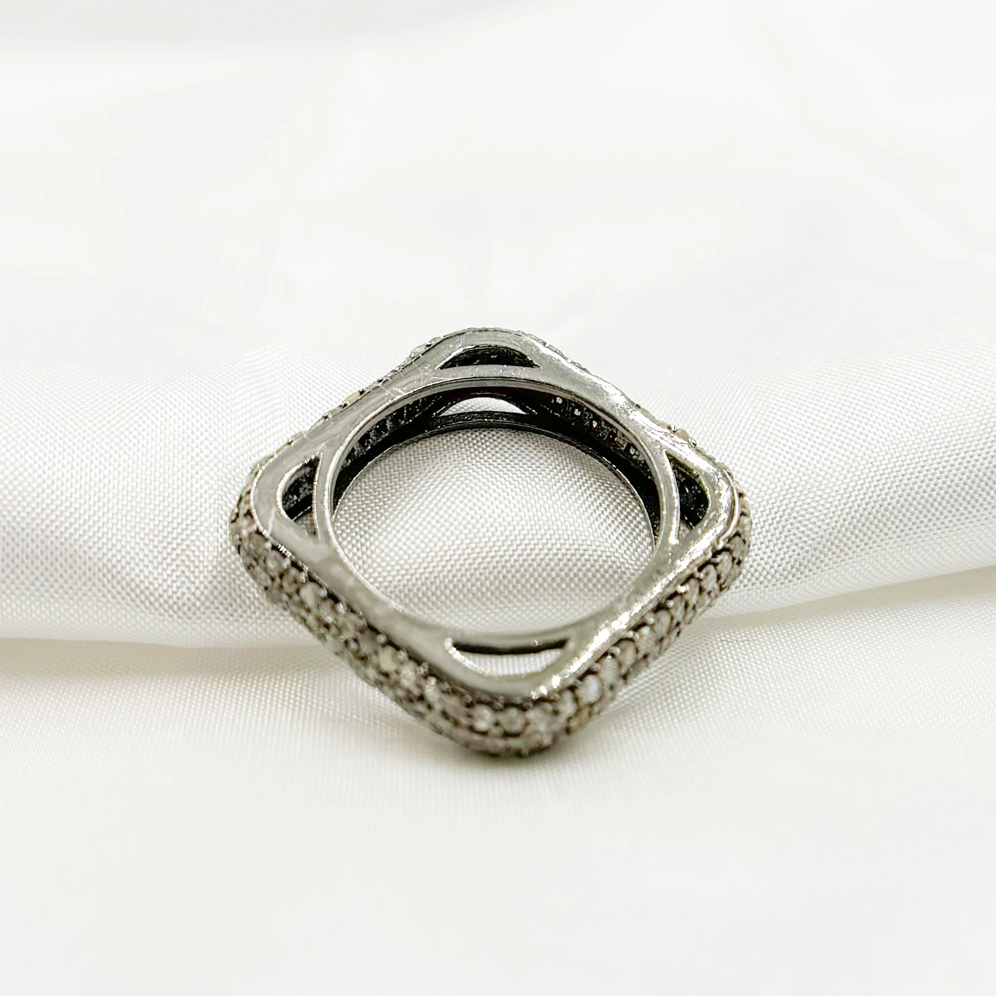DE01. Diamond Black Rhodium Sterling Silver Square Ring - Image 3