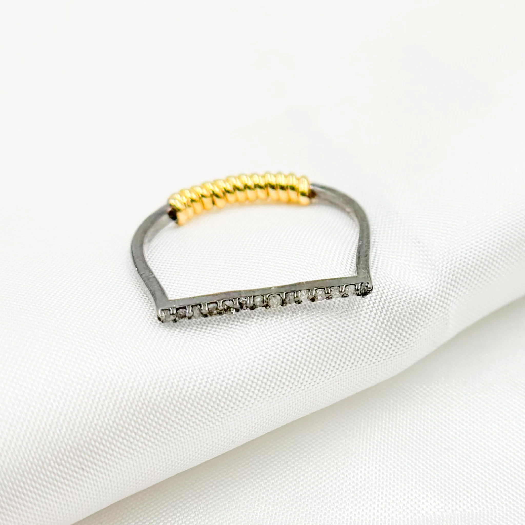 DE019. Diamond Black Rhodium Sterling Silver Ring - Image 2