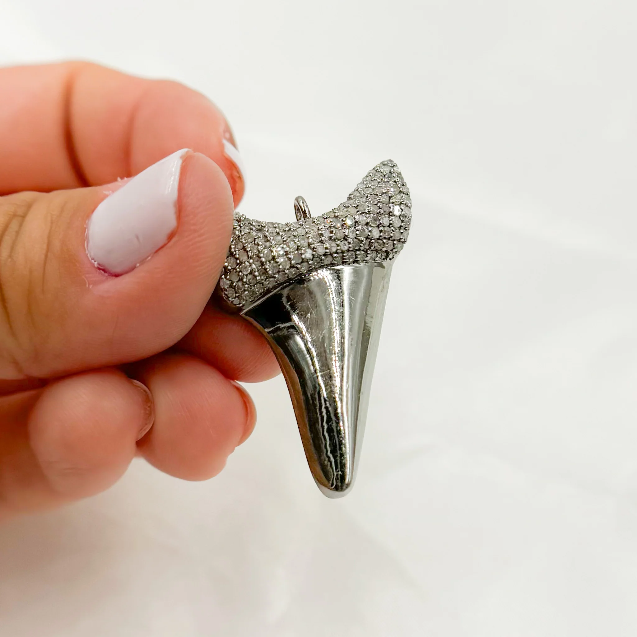DE022. Pave Diamond Sterling Silver Horn Pendant - Image 5