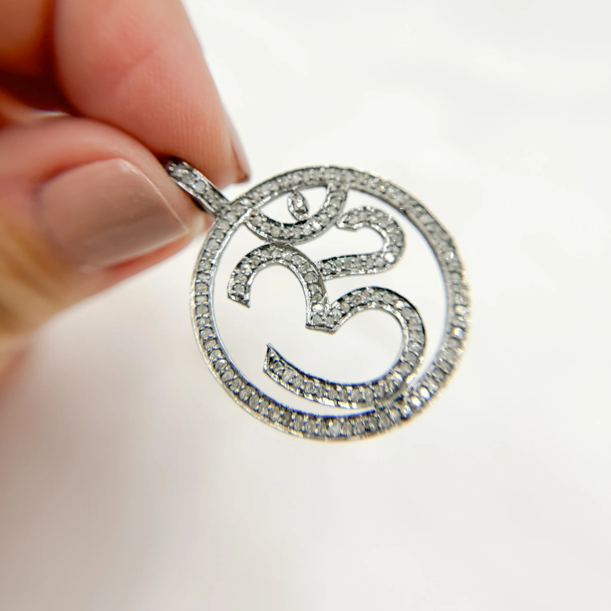 DP031. Diamond Sterling Silver OM Symbol Round Pendant - Image 3