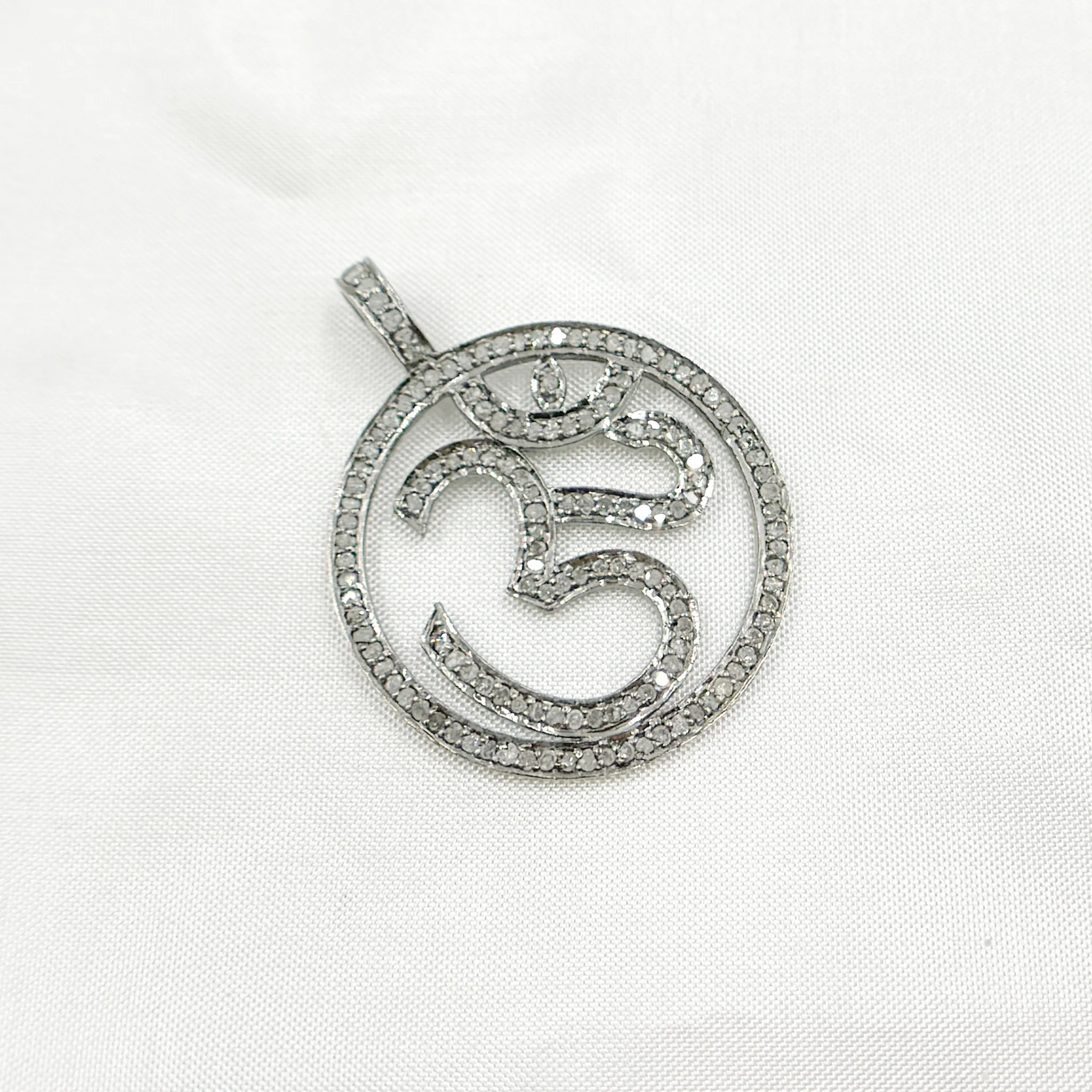 DP031. Diamond Sterling Silver OM Symbol Round Pendant - Image 4