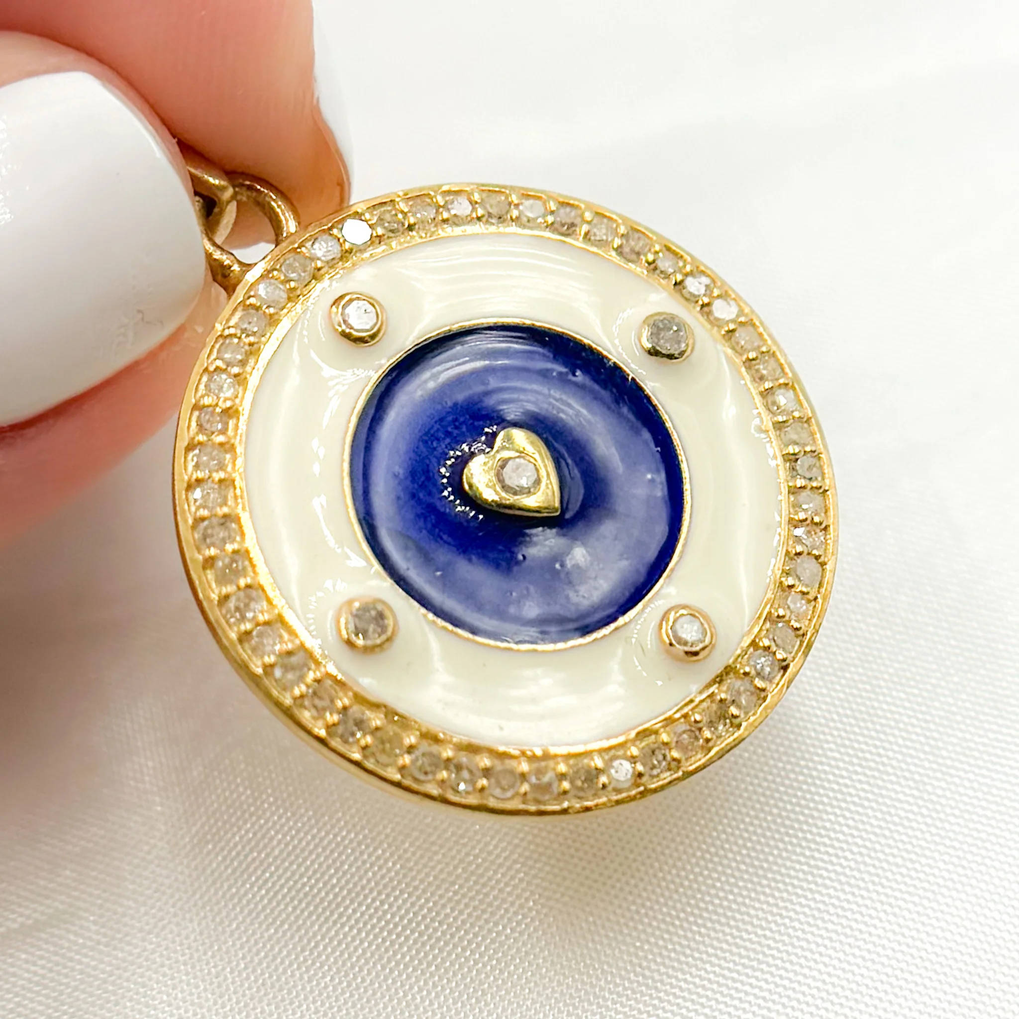 DP470A. Diamond Sterling Silver Round Heart Enamel Pendant - Image 4